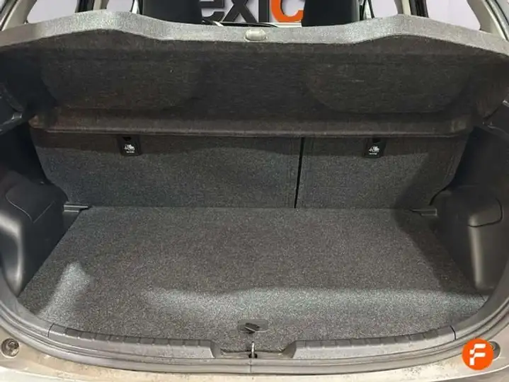 Toyota Yaris 2020, foto 10