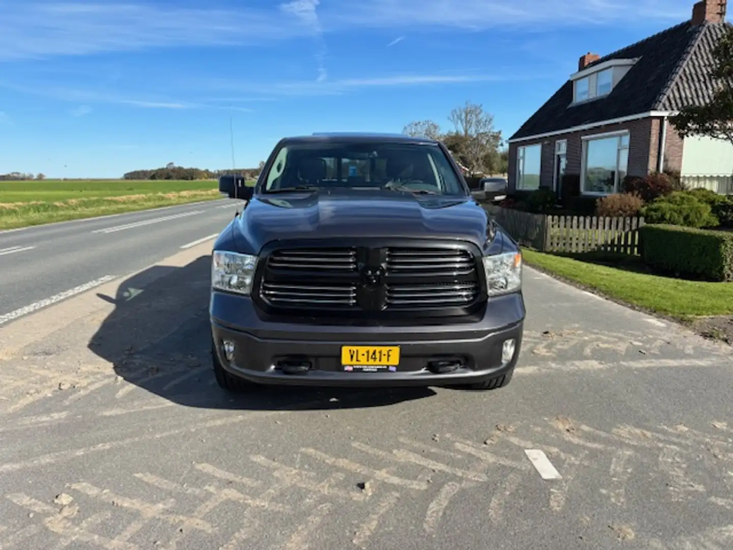 Dodge RAM 1500 4x4 lpg luchtvering bijtelling 25k super laag Gris - 2