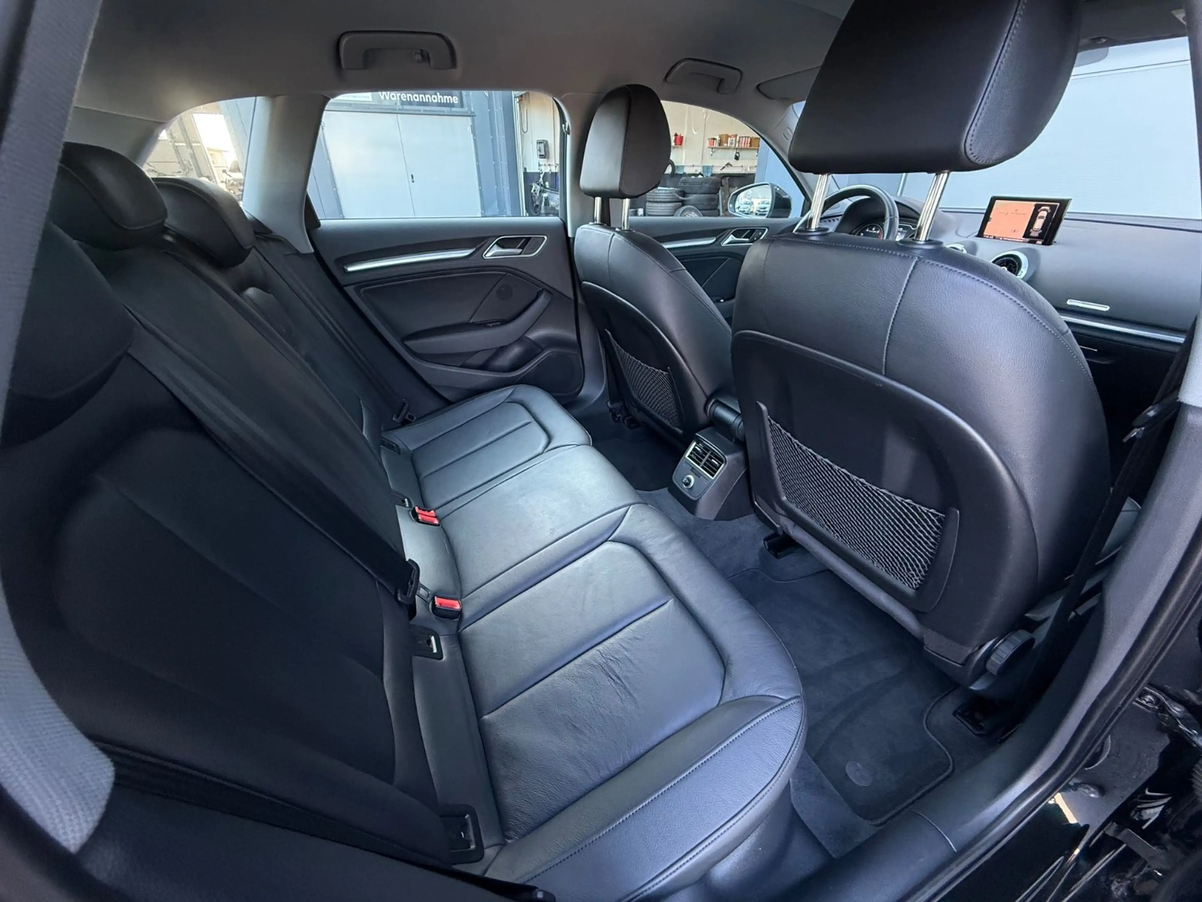 Audi A3 Sportback design*LED*S-TRONIC*STANDHEIZUNG* — photo 14