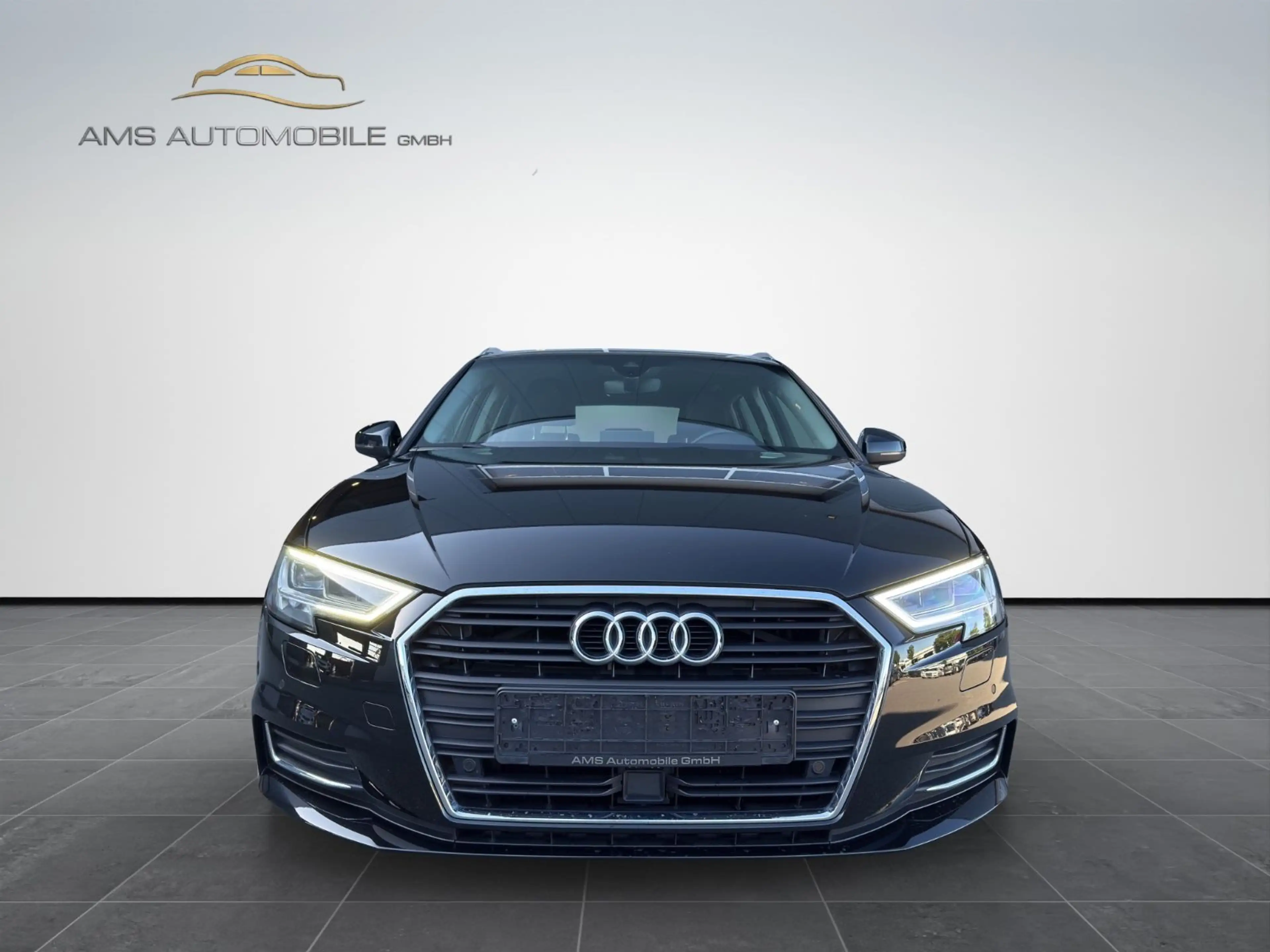 Audi A3 Sportback design*LED*S-TRONIC*STANDHEIZUNG* — photo 3