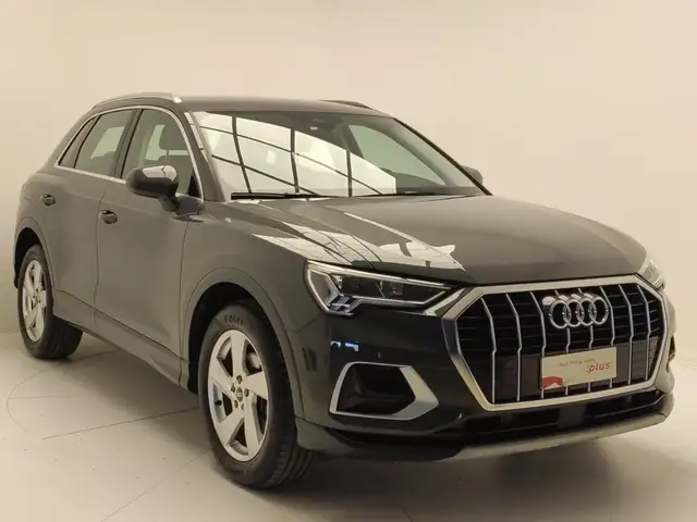 Audi Q3 35 TDI S Tronic Business Advanced