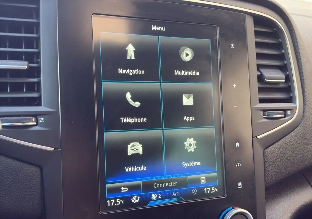Renault Megane Berline — photo 24