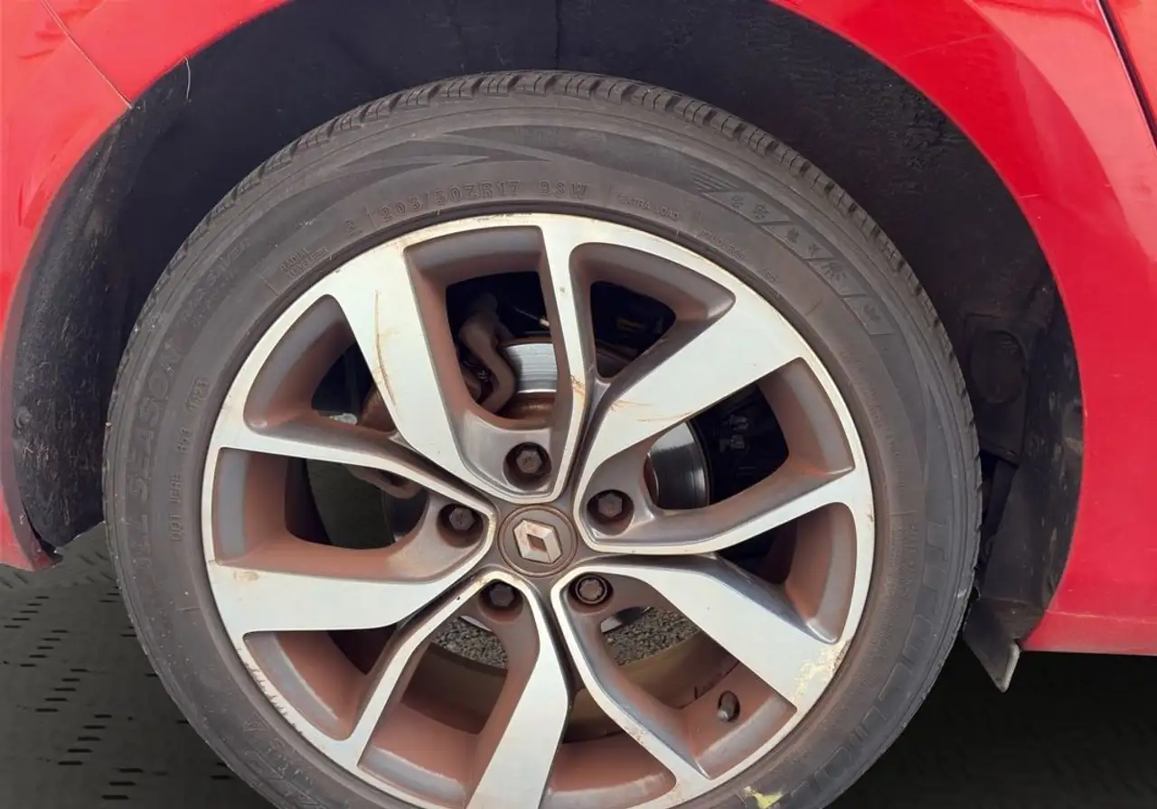 Renault Megane Berline — photo 30
