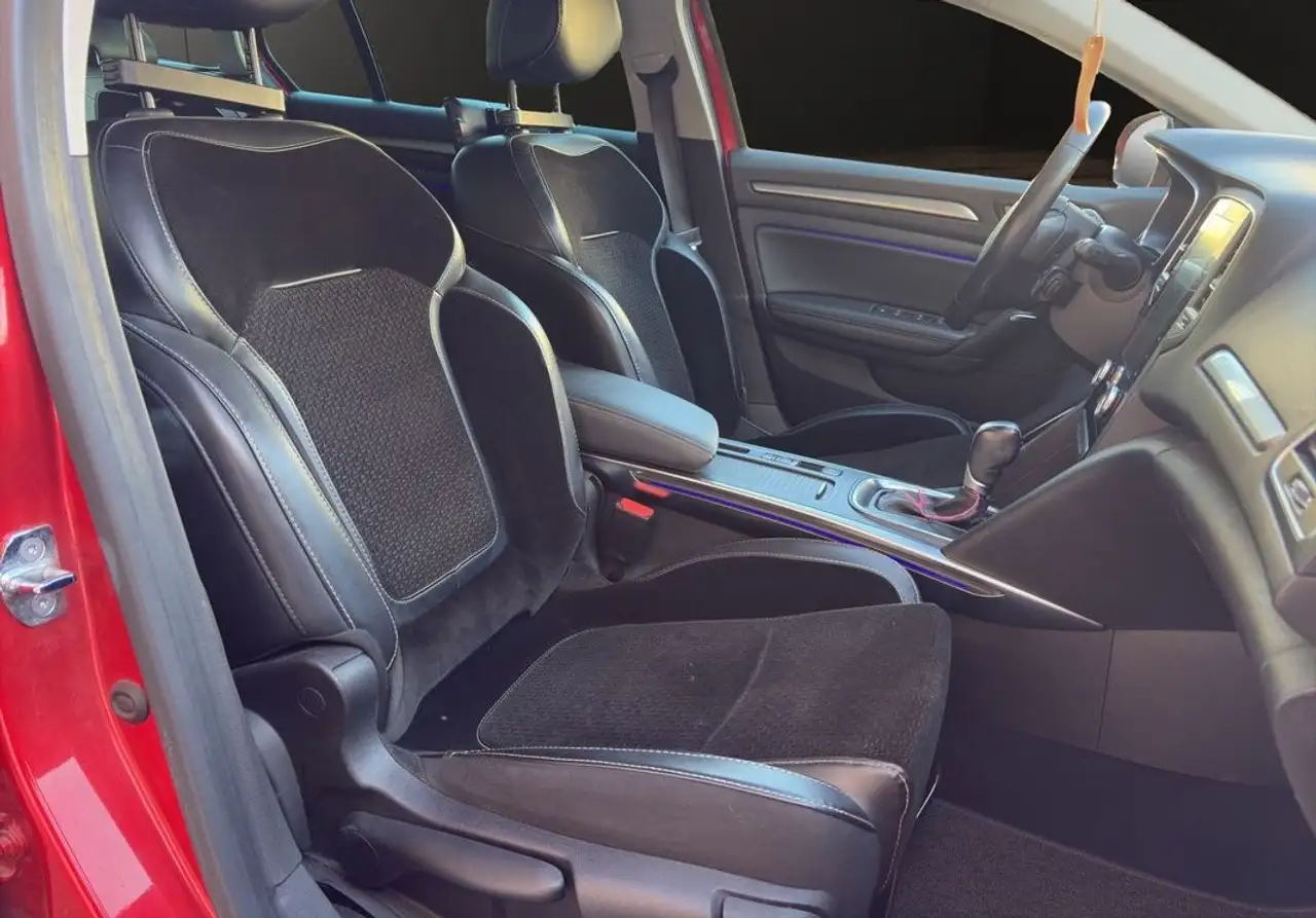 Renault Megane Berline — photo 26