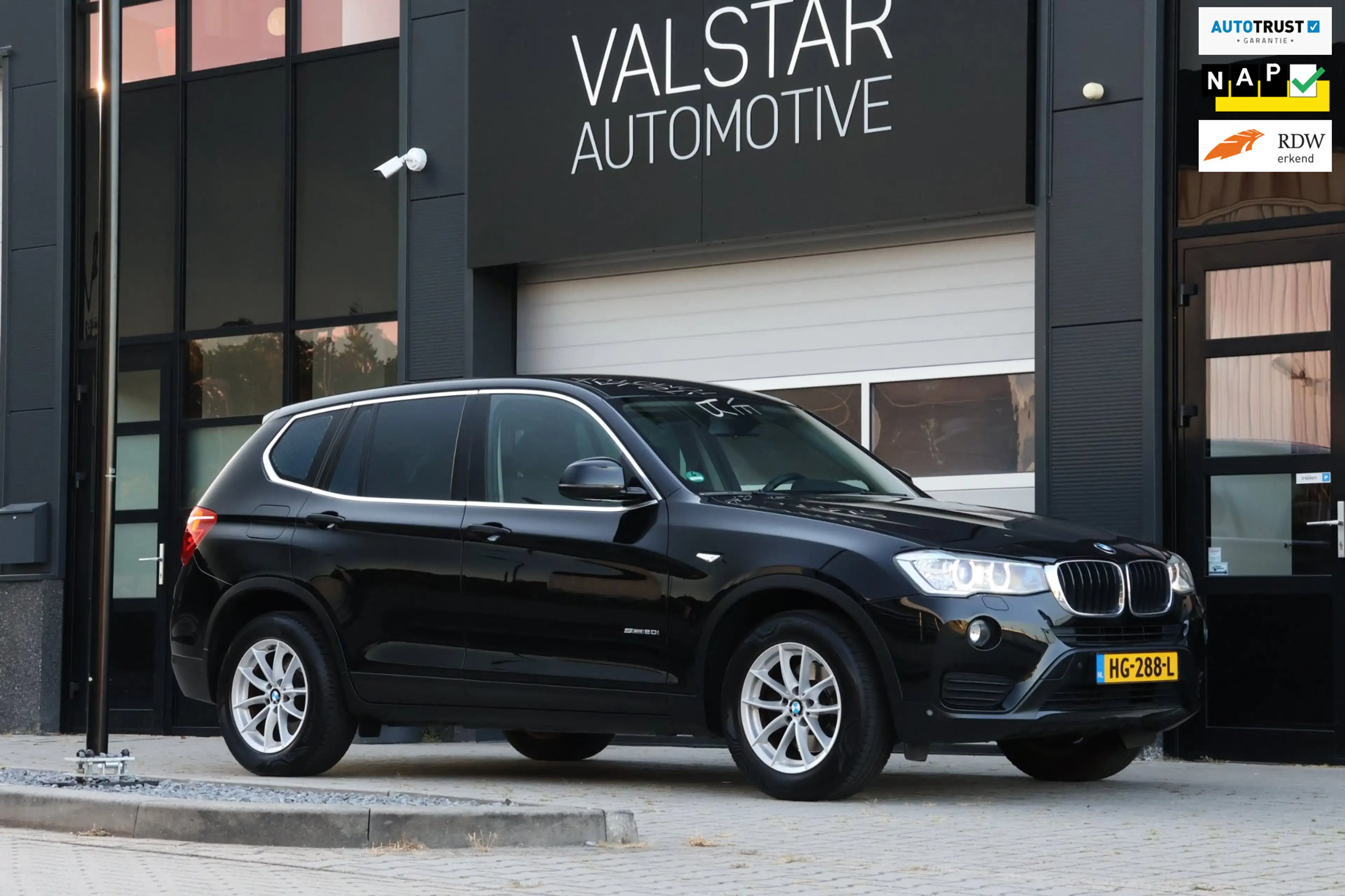 BMW X3 SDrive20i Executive|Trekhaak|Xenon|keurig!|NAP!|Al