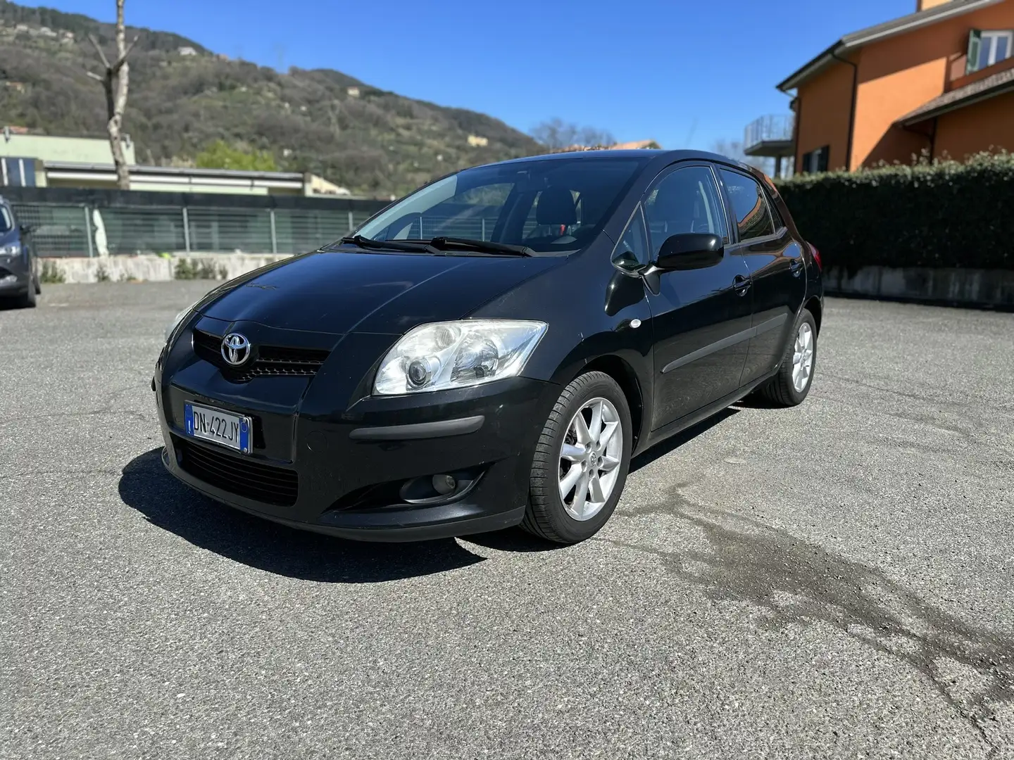 Toyota Auris 5p 1.4 d-4d Sol m-mt - 1