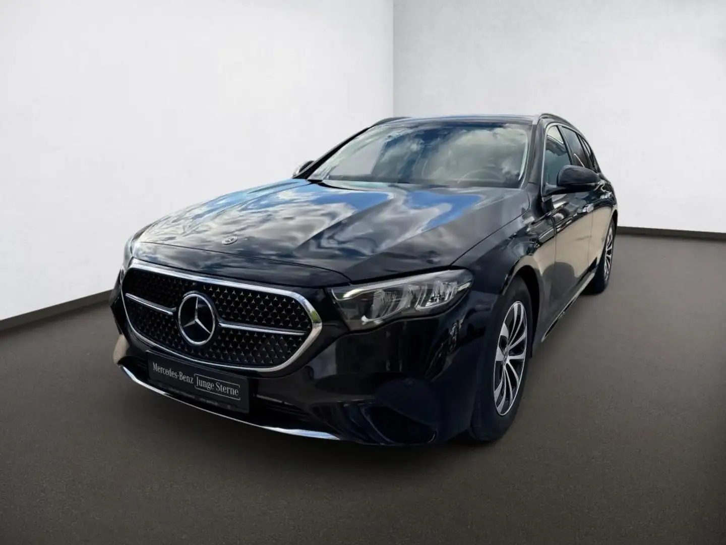 Mercedes-Benz E 200 T Avantgarde-Adv*AHK*FAP+*KeyGo*WiP*DISTR* Schwarz - 2