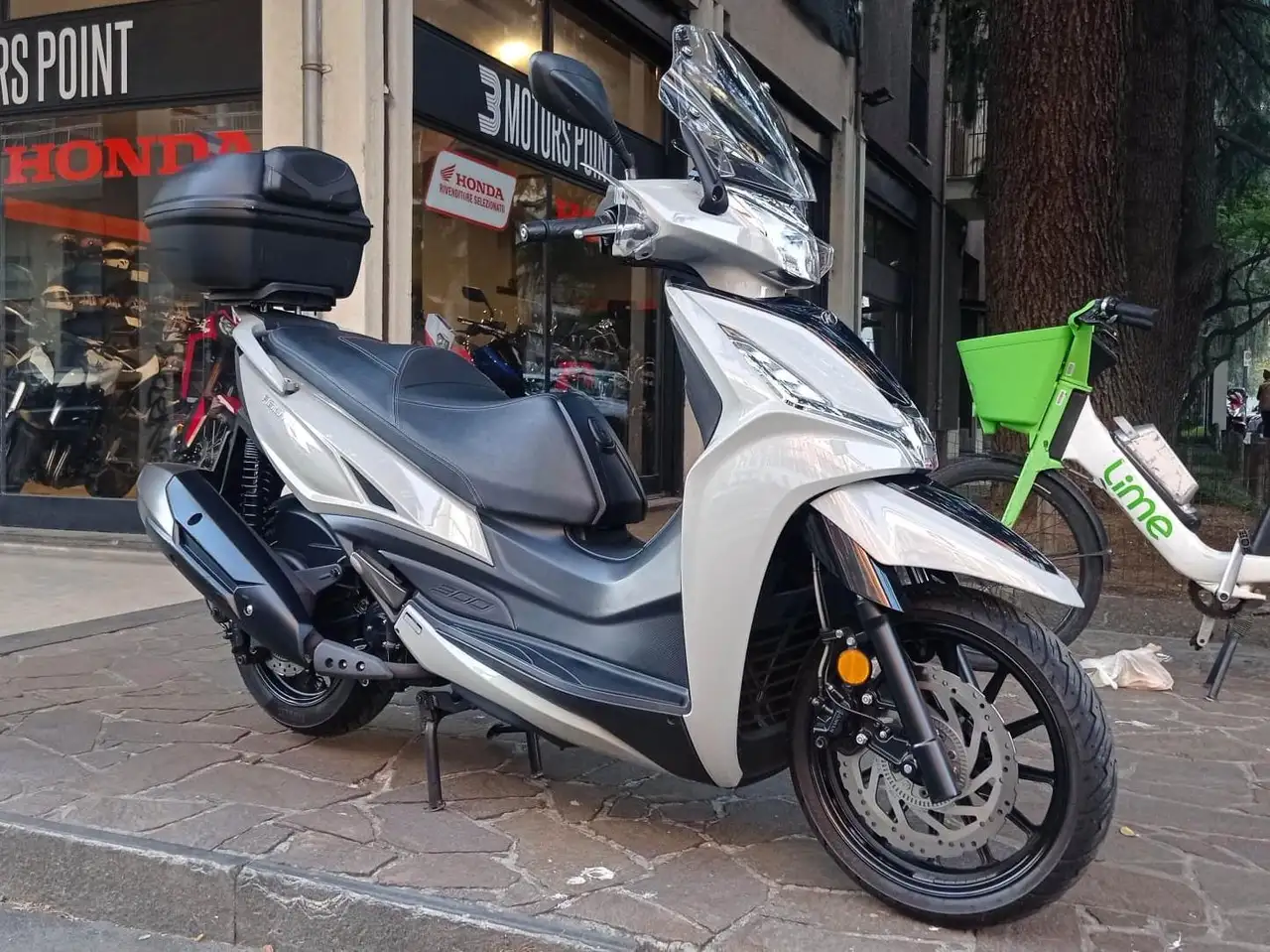 Kymco Agility 300