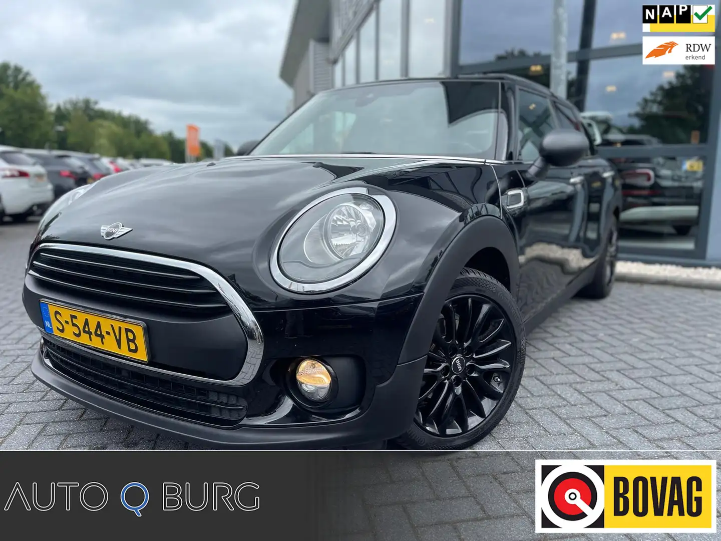 MINI One D Clubman 1.5 Chili Serious Business | Automaat | Panorama | Zwart - 1