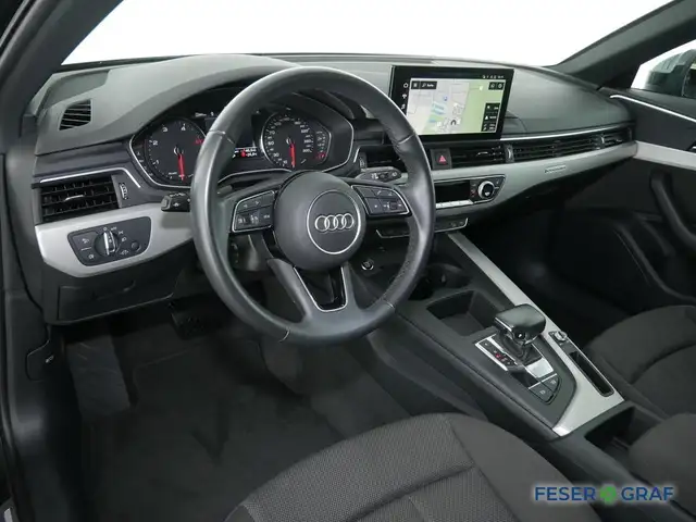 Audi A4 view 8