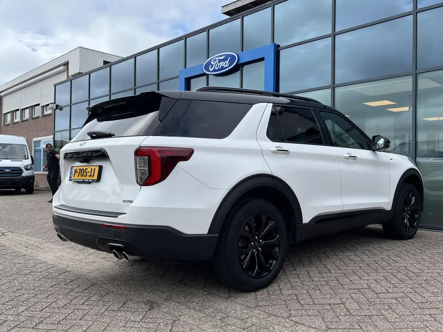 Ford Explorer 3.0 V6 EcoBoost PHEV ST-Line 457PK Panodak Parelmo Wit - 2