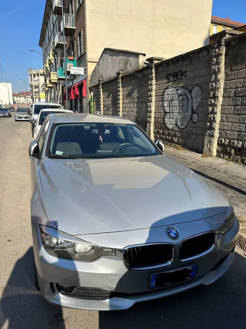 BMW 320 Serie 3 F31 2014Touring320d Touring Business auto Grijs - 1
