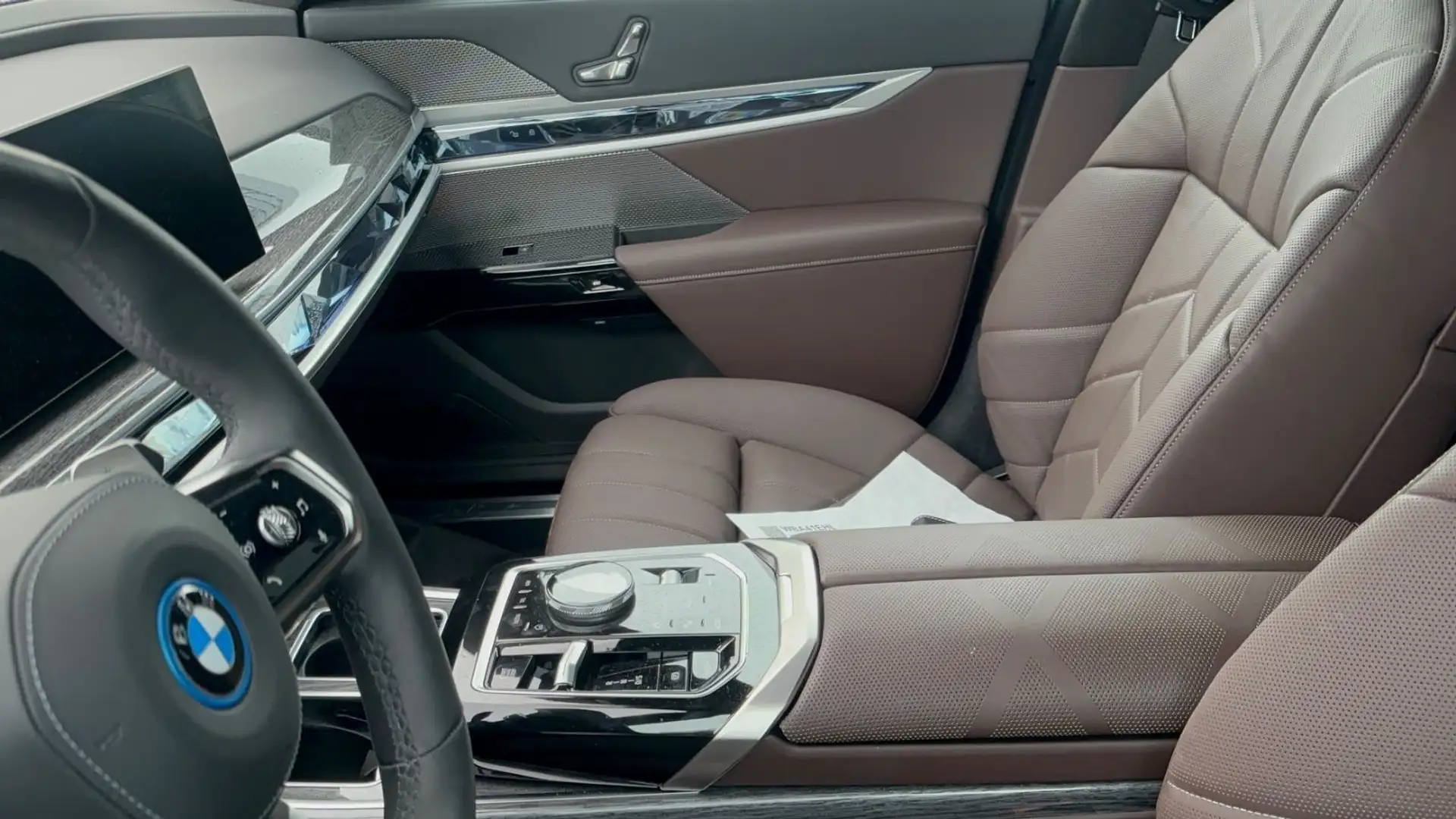 BMW 750 e xDrive m Sport TV+LoungSeat New  187.000,-€ Schwarz - 2