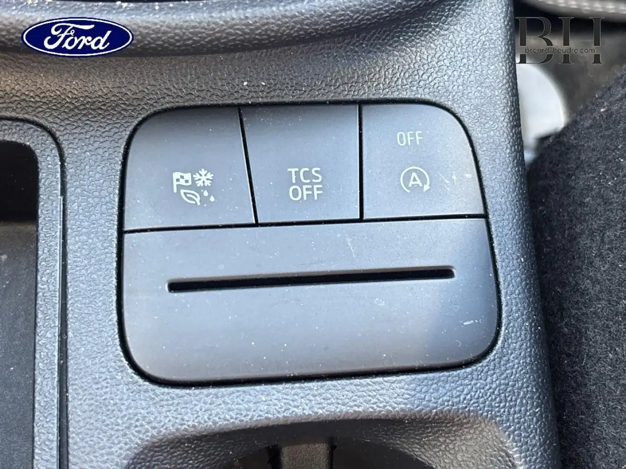 Ford Fiesta 5 portes — photo 20