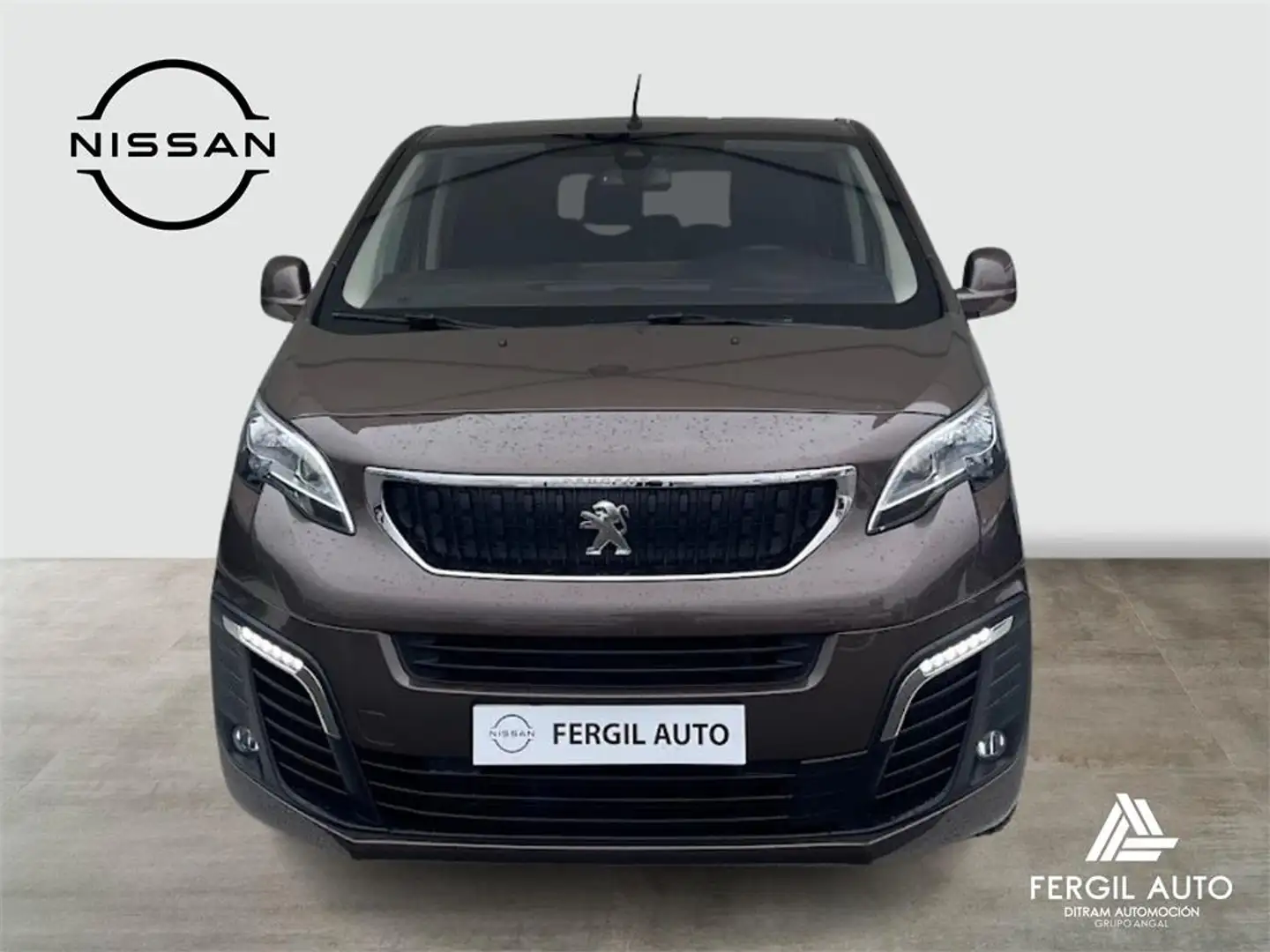 Peugeot Traveller Business BlueHDi 120 S&S 6 Vel MAN Long - 2