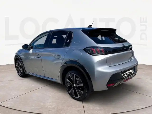 Peugeot 208 view 5