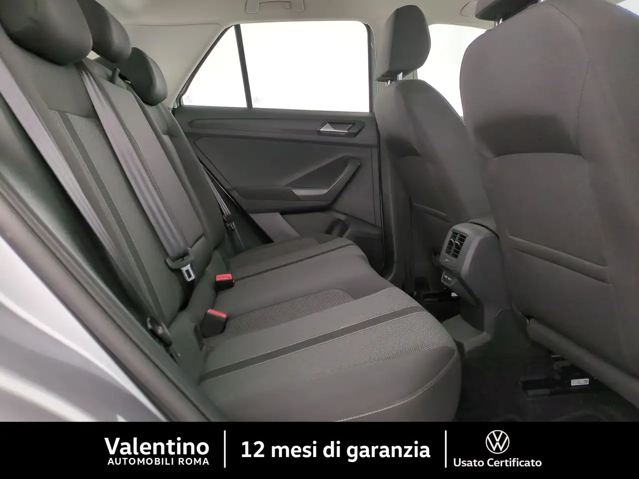 Volkswagen T-Roc 2.0 TDI SCR Life 12
