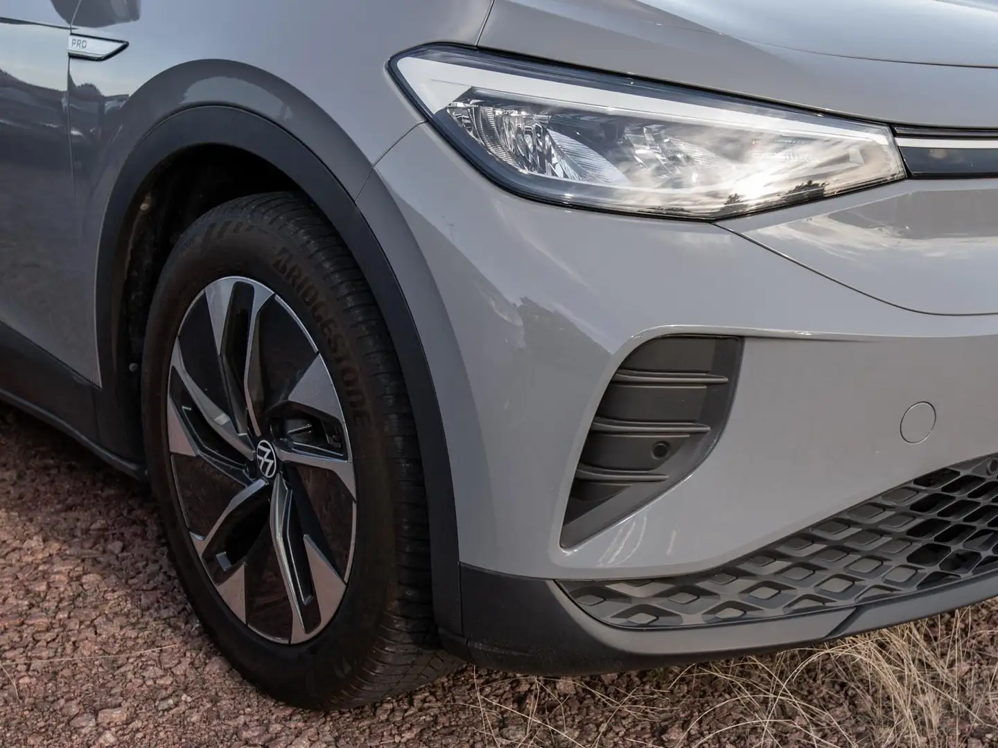 Volkswagen ID.4 Pro Performance Fronthz/19"/Lenkradhz/Navi Grau - 2