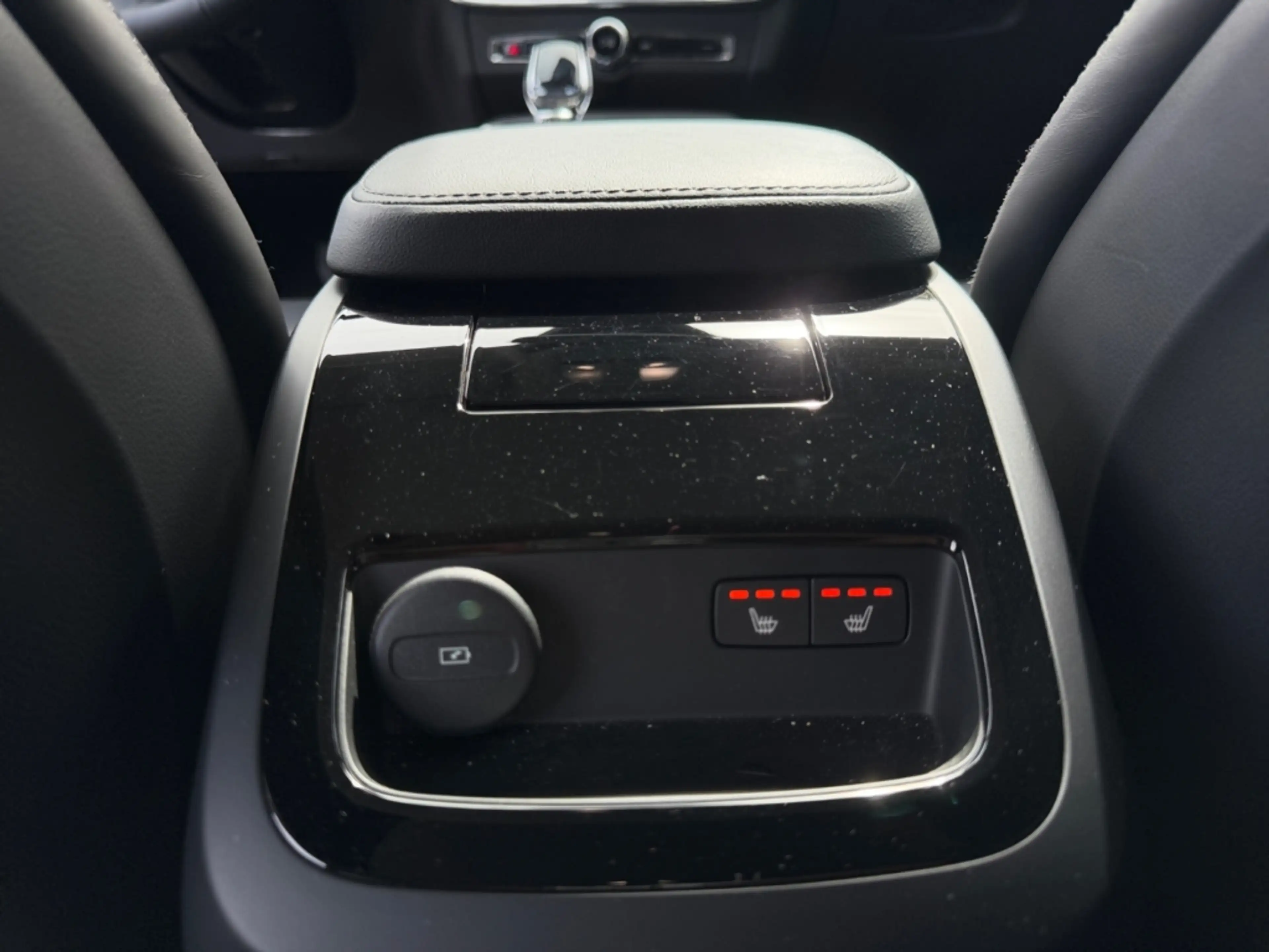 Volvo V90 Plus Bright Recharge AWD StandHZG AHK H&K — photo 14