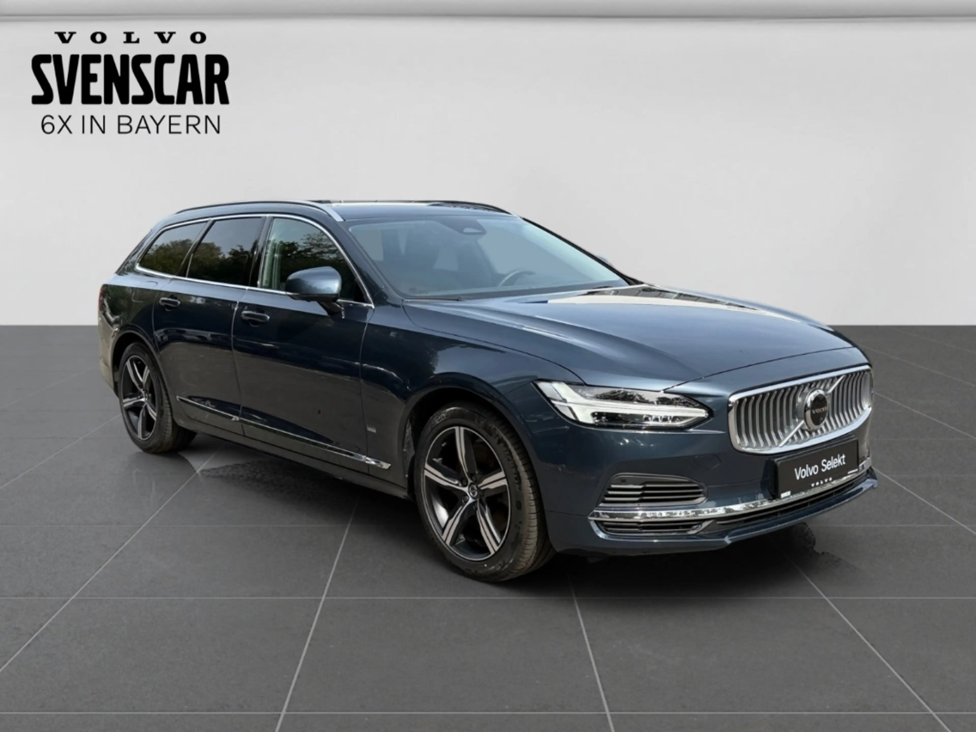 Volvo V90 Plus Bright Recharge AWD StandHZG AHK H&K — photo 8