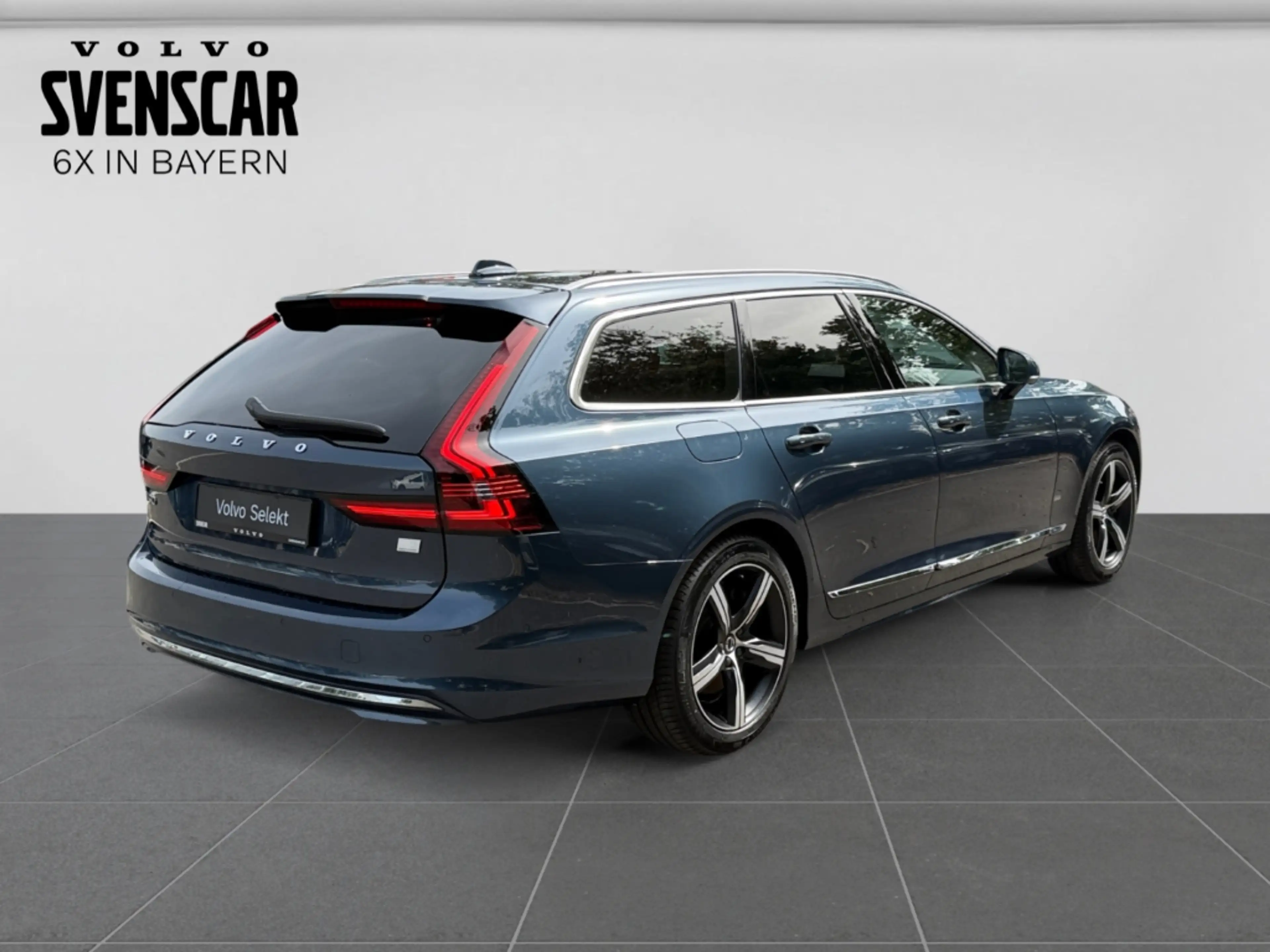 Volvo V90 Plus Bright Recharge AWD StandHZG AHK H&K — photo 6