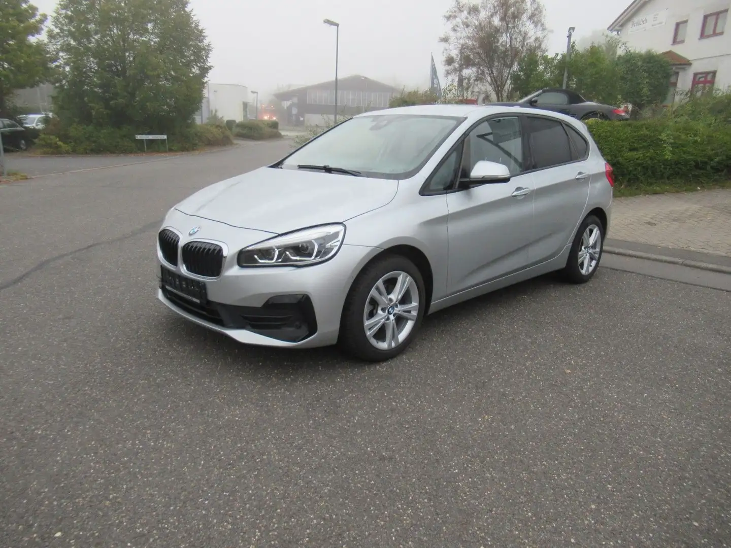 BMW 218 i Active Tourer Advantage Argent - 1