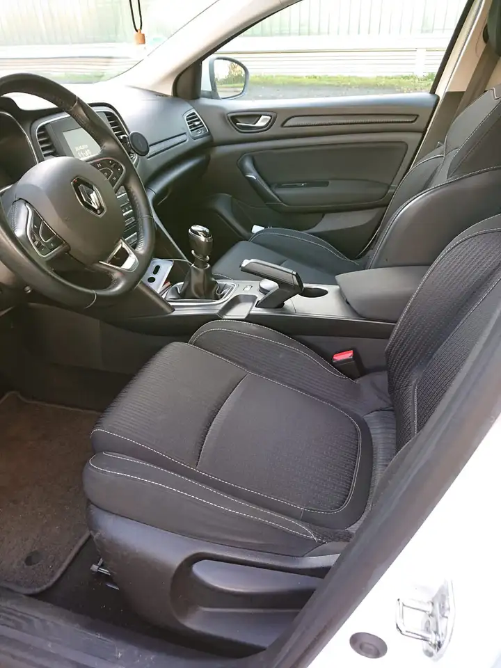 Renault Megane Berline — photo 5