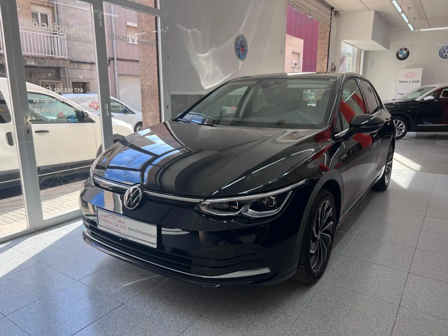 Volkswagen Golf 1.5 eTSI Life DSG 96kW Negro - 1
