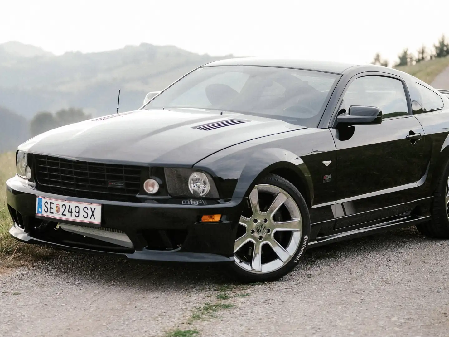 Ford Mustang Saleen S281 Schwarz - 1