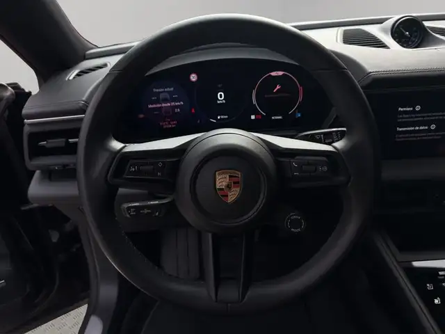 Porsche Macan view 15