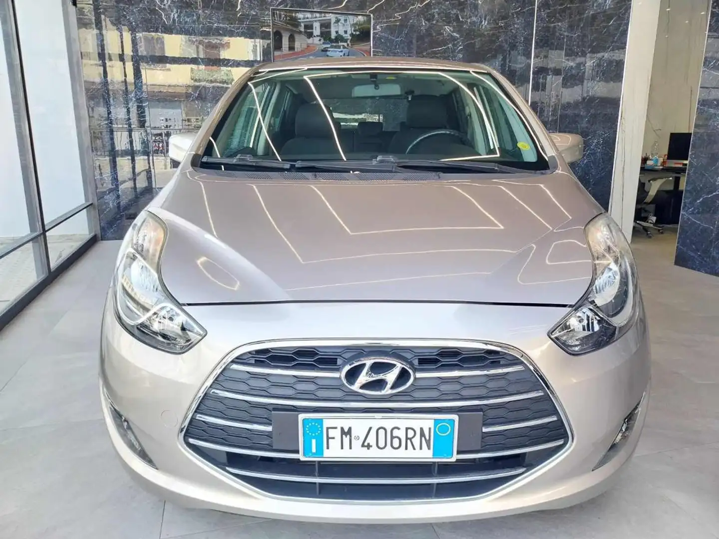 Hyundai iX20 1.4 90 CV XPossible (Garanzia 12 Mesi) Grigio - 1