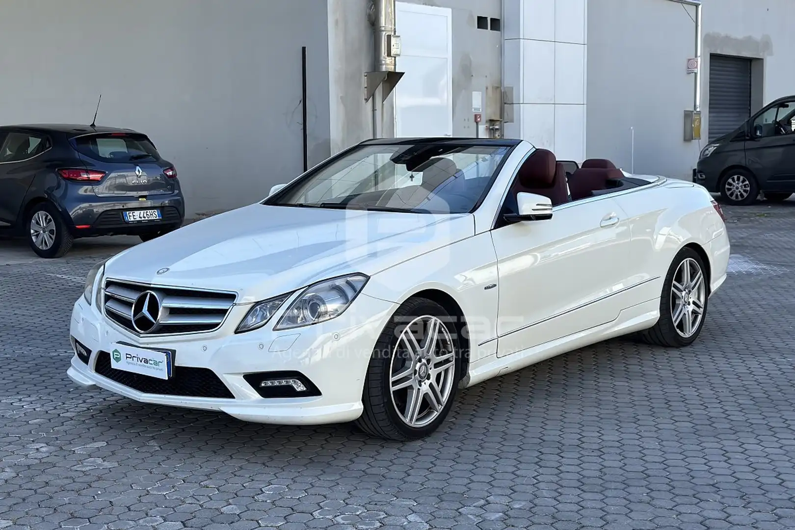 Mercedes-Benz E 250 E 250 CDI Cabrio BlueEFFICIENCY Bianco - 1