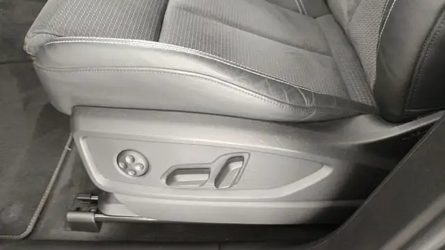Audi Q5 40 TDI quattro S line Ansicht 26