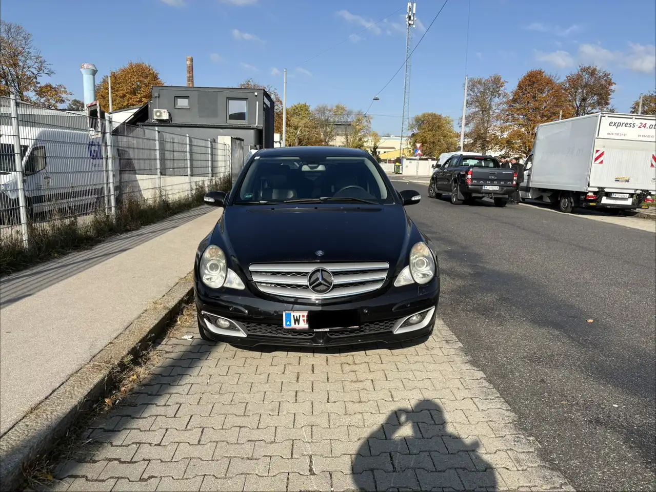 Mercedes-Benz R 320