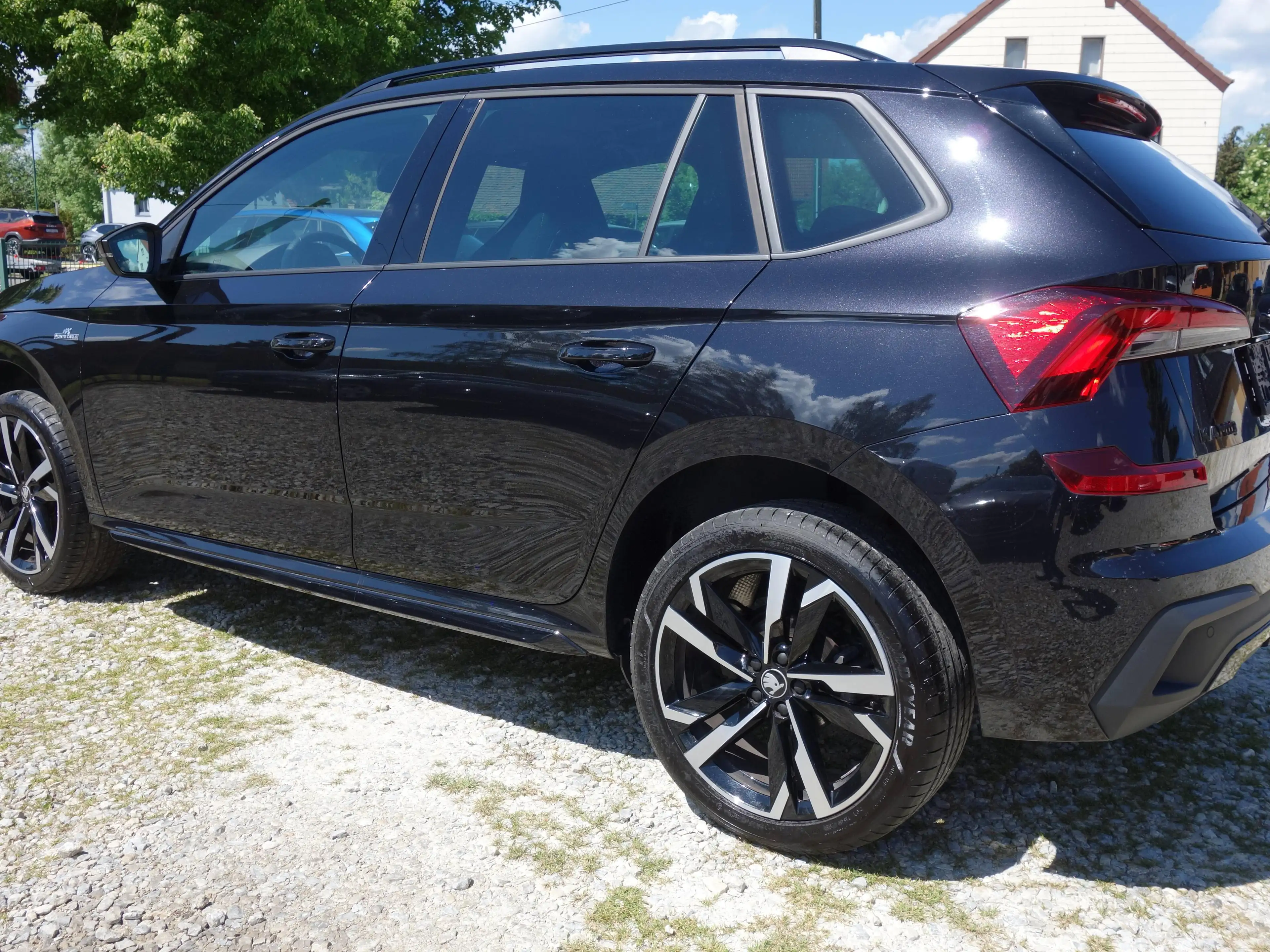 Skoda Kamiq Monte Carlo Anhängerk. beheizt Lenkrad / Garantie — photo 3
