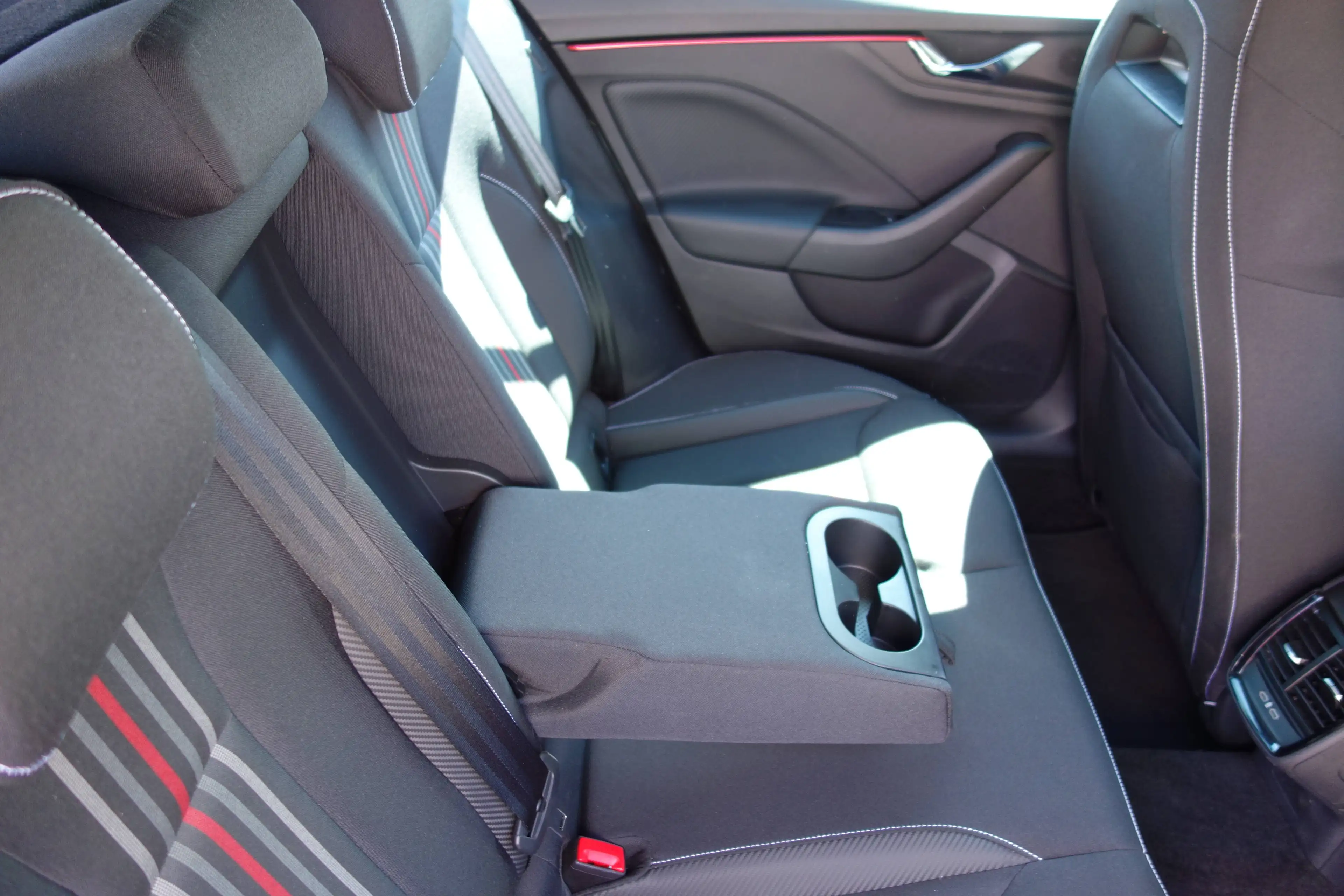 Skoda Kamiq Monte Carlo Anhängerk. beheizt Lenkrad / Garantie — photo 15