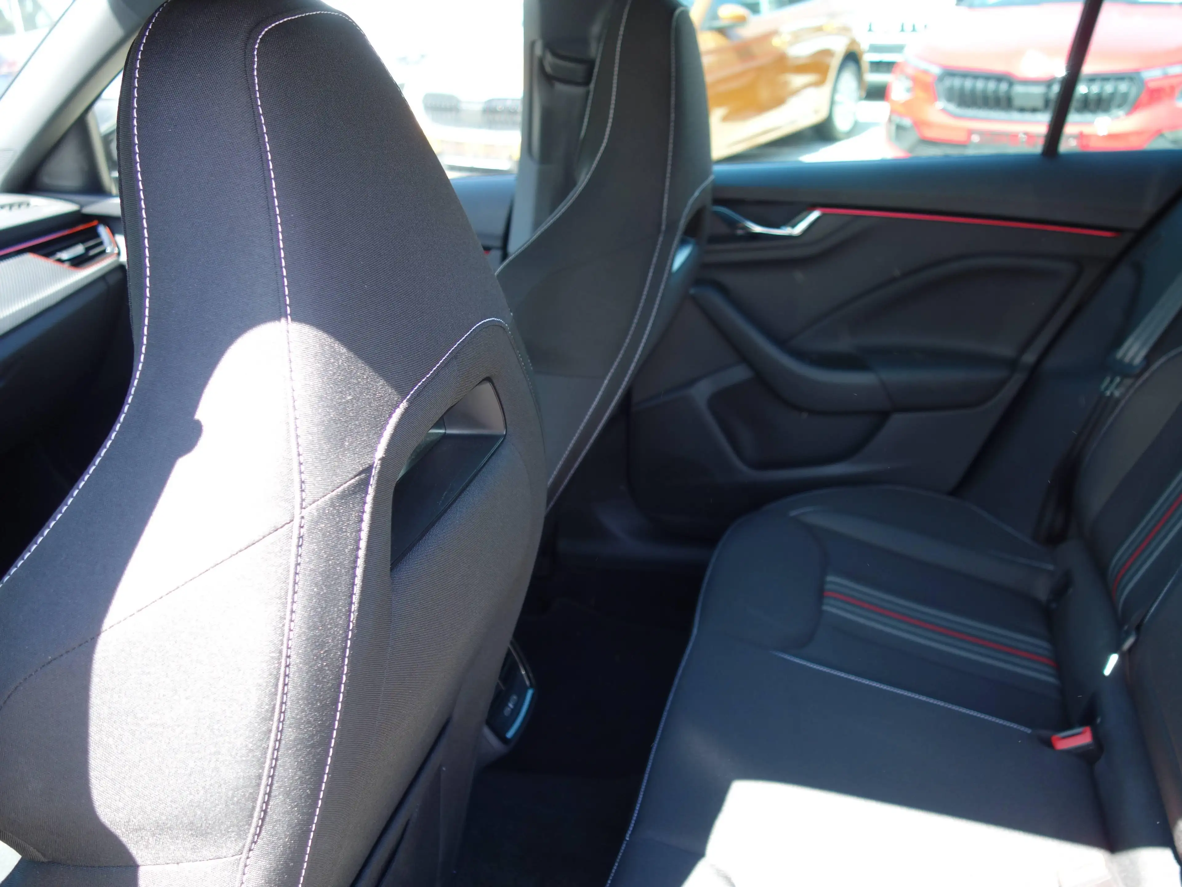 Skoda Kamiq Monte Carlo Anhängerk. beheizt Lenkrad / Garantie — photo 12