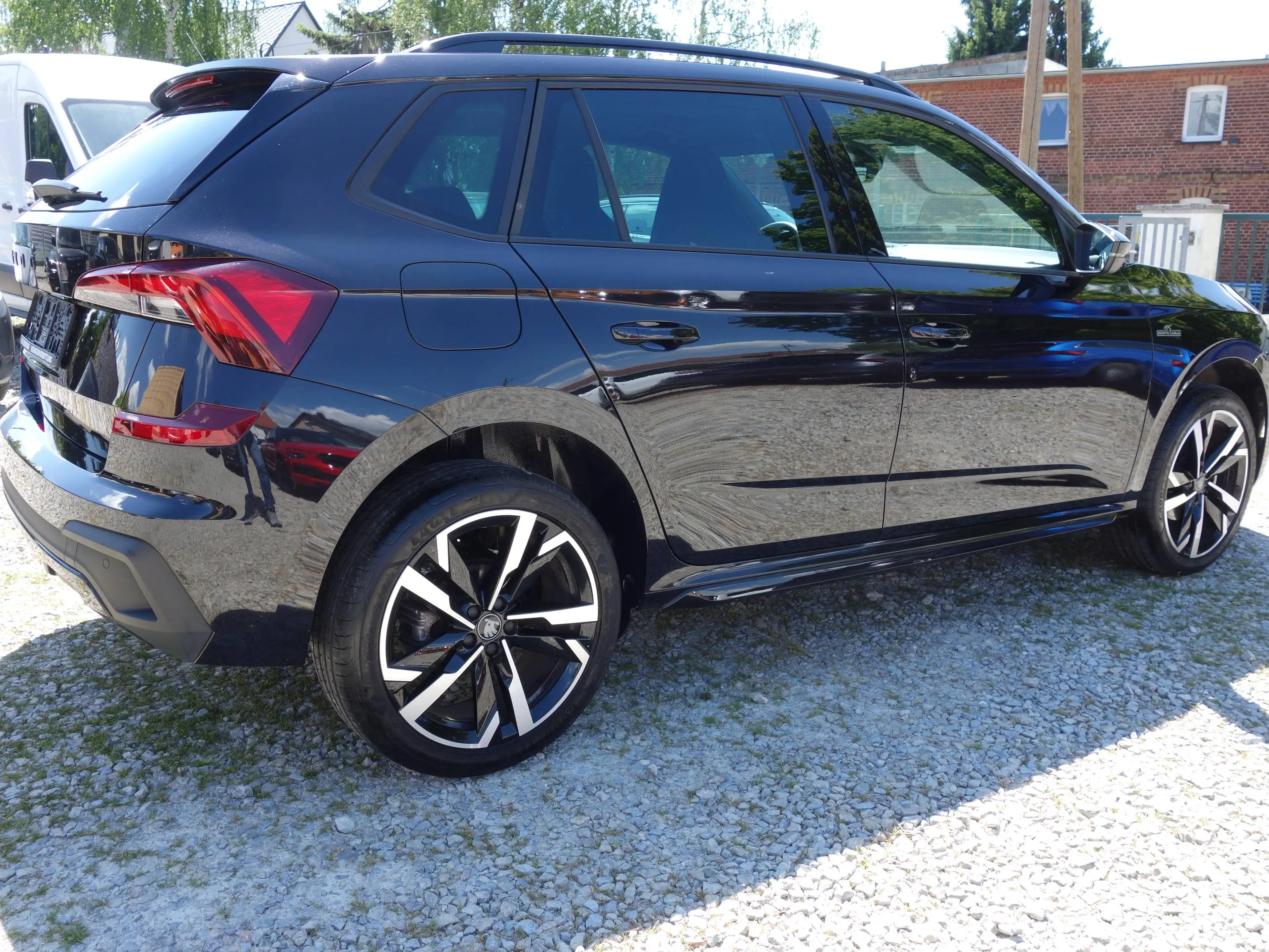 Skoda Kamiq Monte Carlo Anhängerk. beheizt Lenkrad / Garantie — photo 6