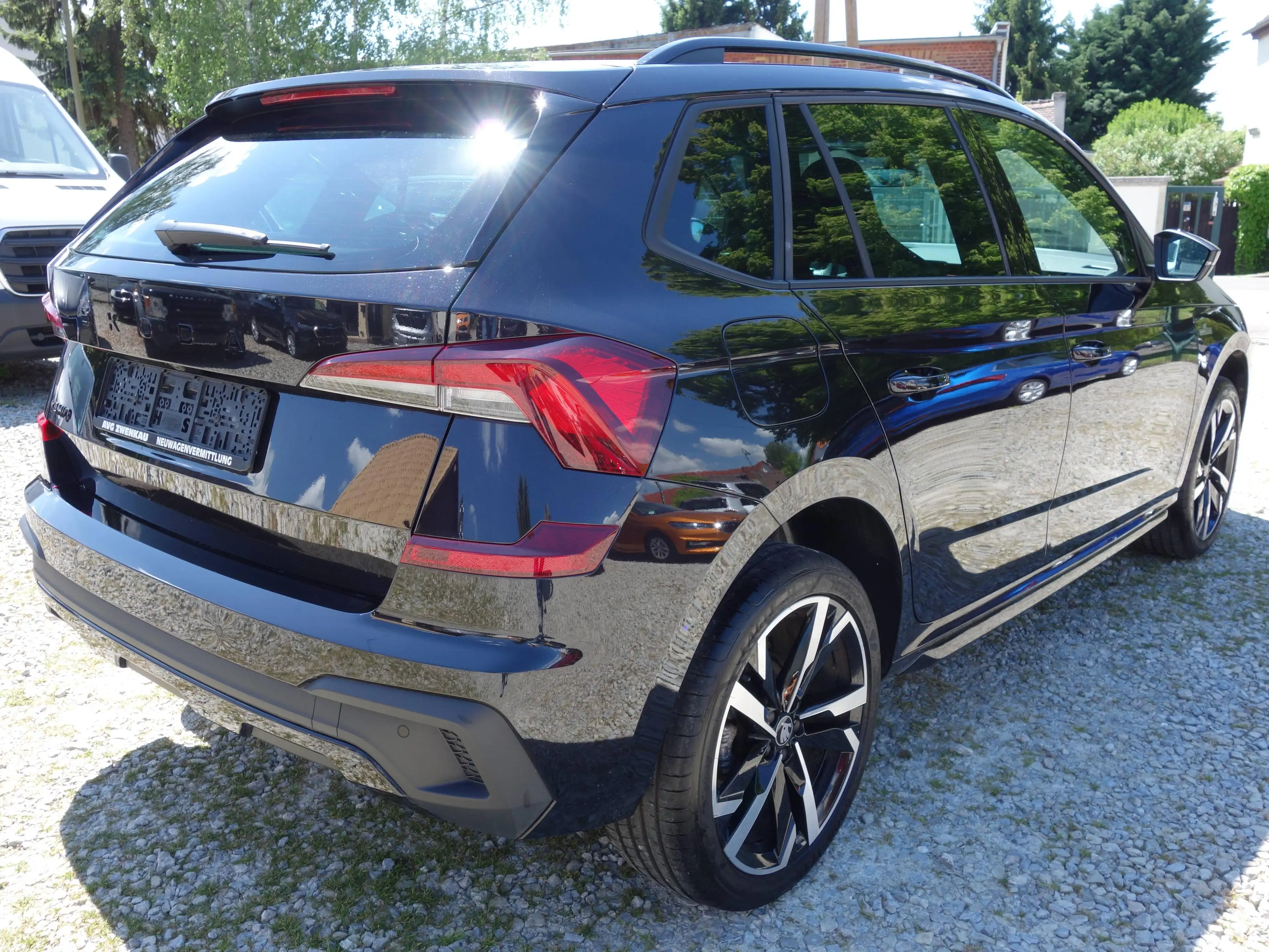 Skoda Kamiq Monte Carlo Anhängerk. beheizt Lenkrad / Garantie — photo 5
