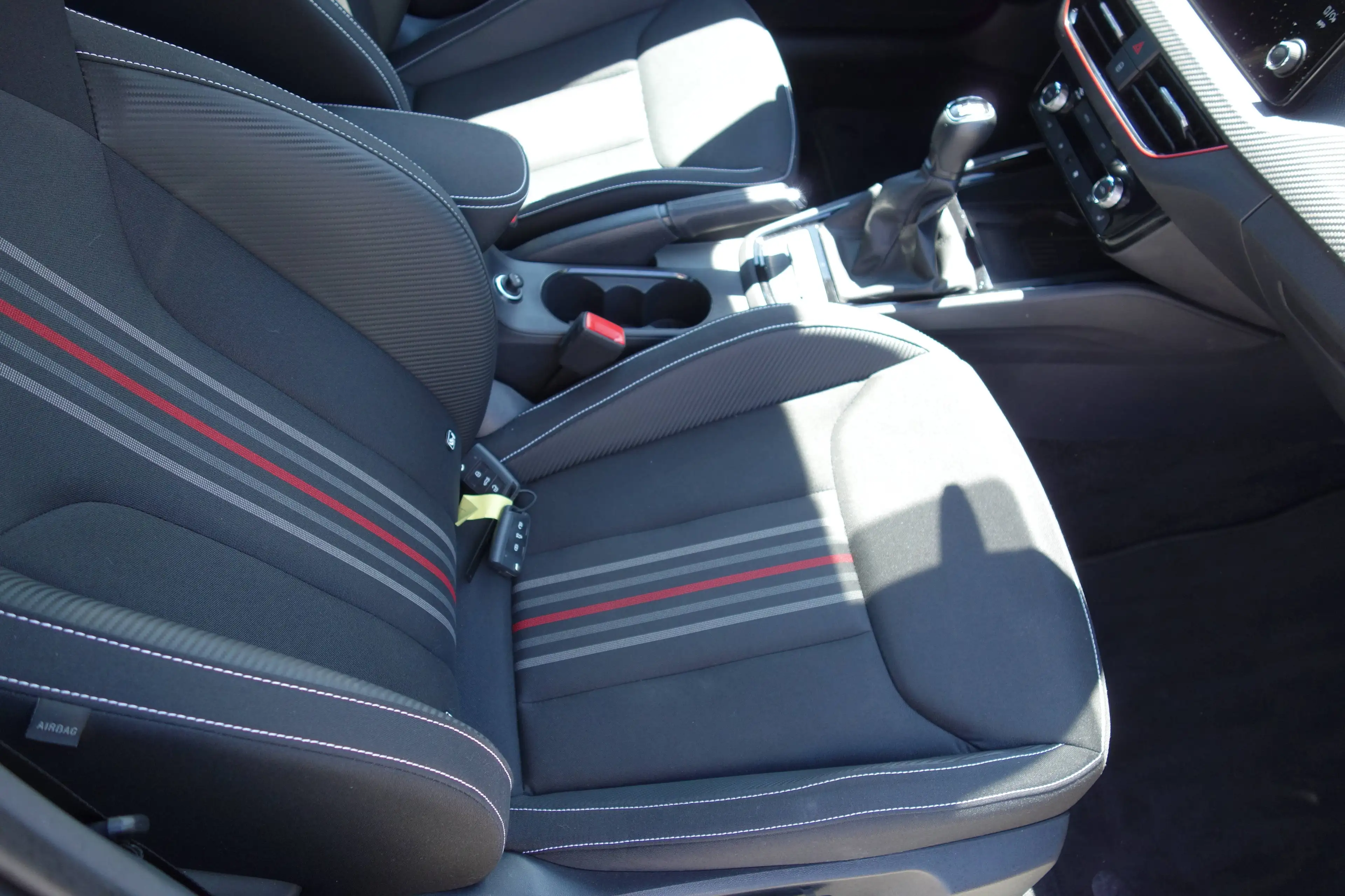 Skoda Kamiq Monte Carlo Anhängerk. beheizt Lenkrad / Garantie — photo 14