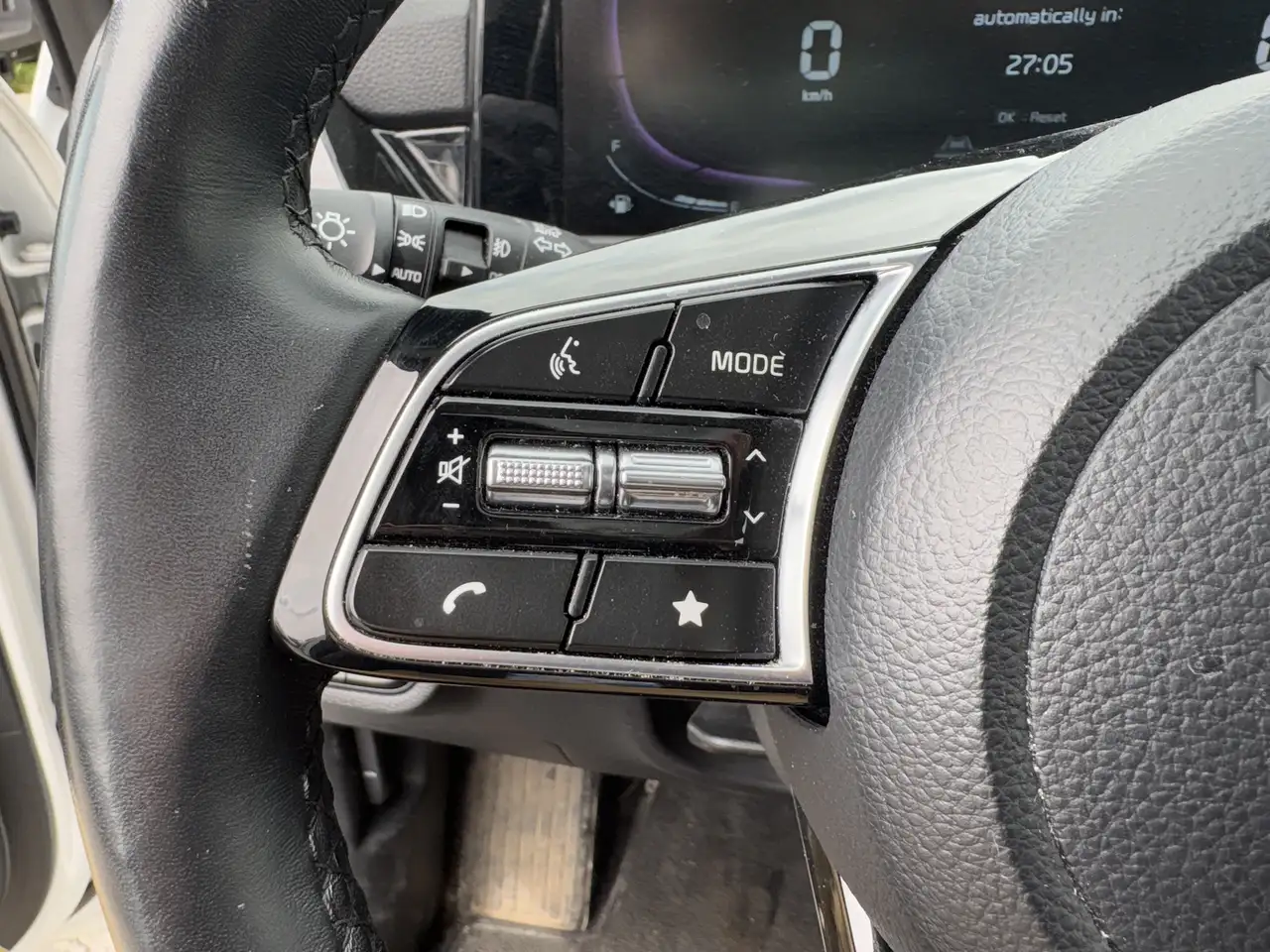 Kia Seltos снимка Kia Seltos