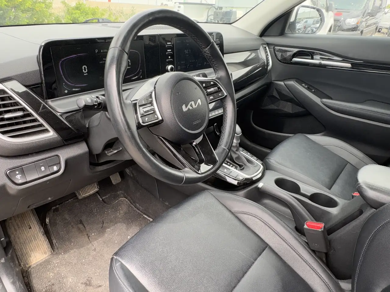 Kia Seltos снимка Kia Seltos