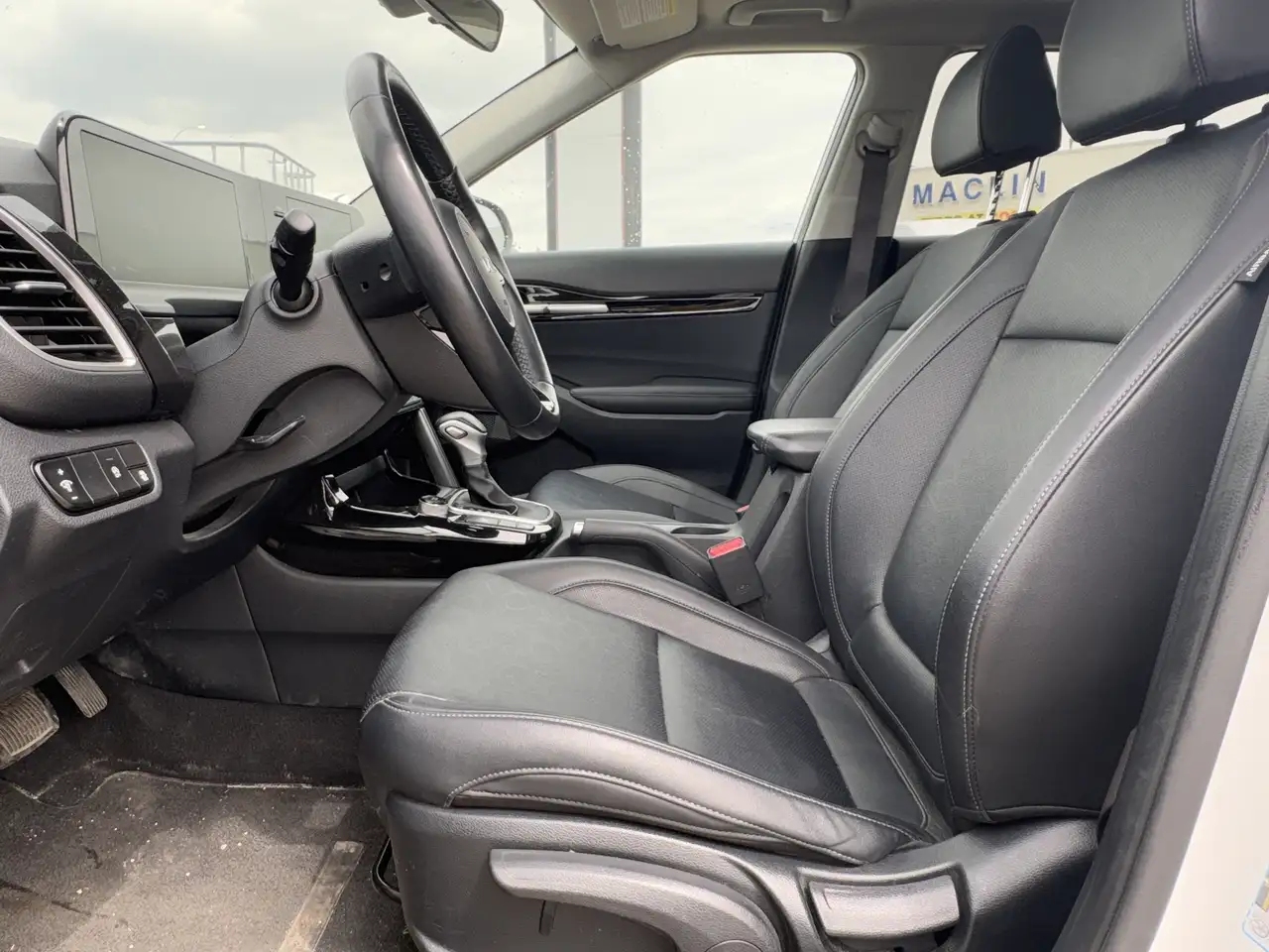 Kia Seltos снимка Kia Seltos
