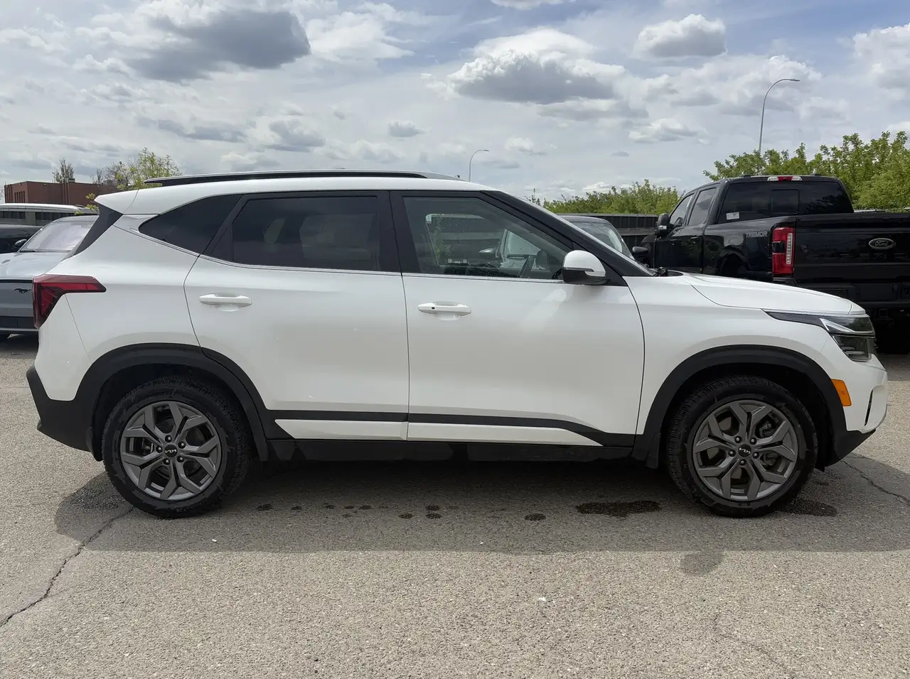 Kia Seltos снимка Kia Seltos