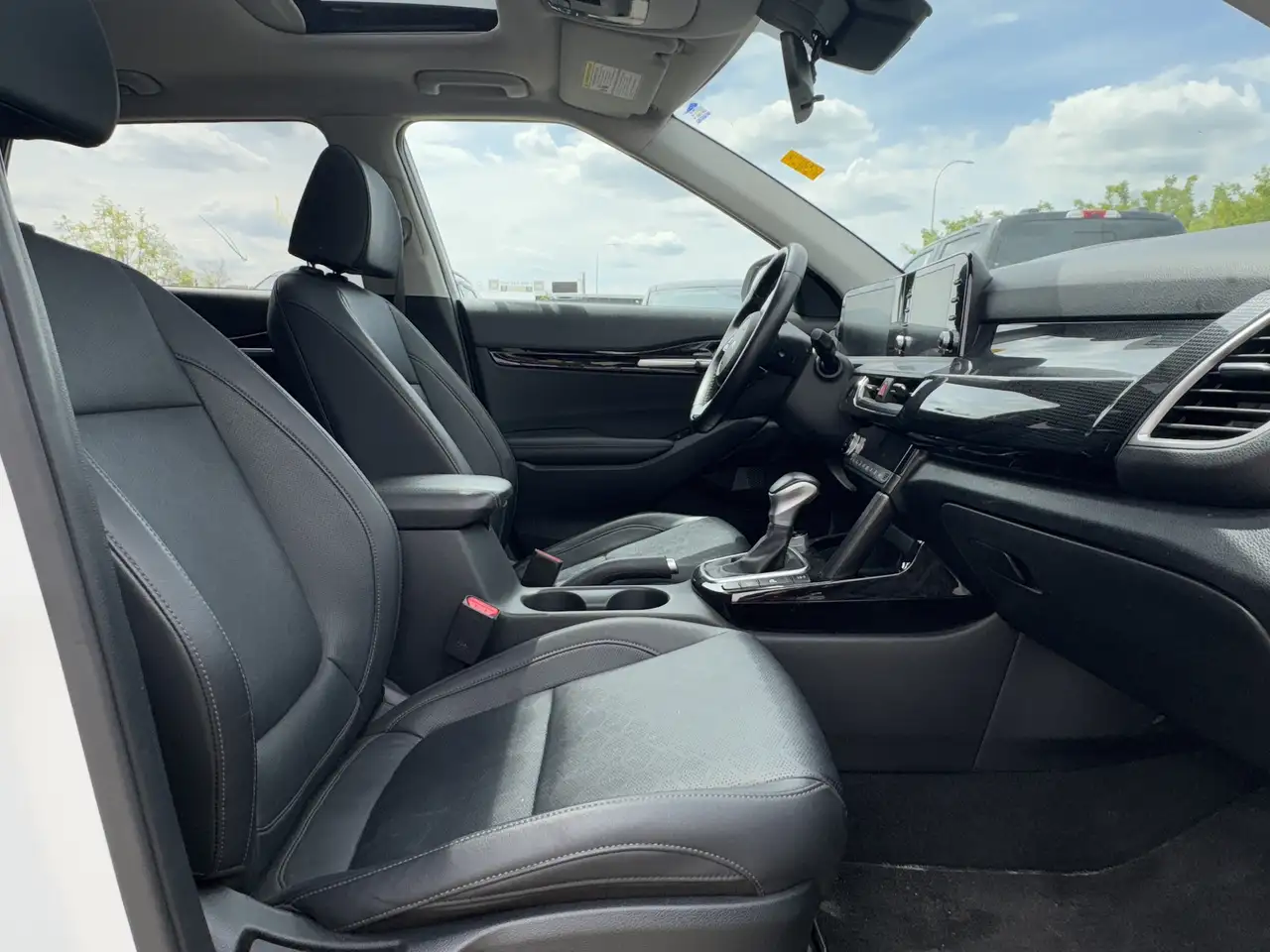 Kia Seltos снимка Kia Seltos