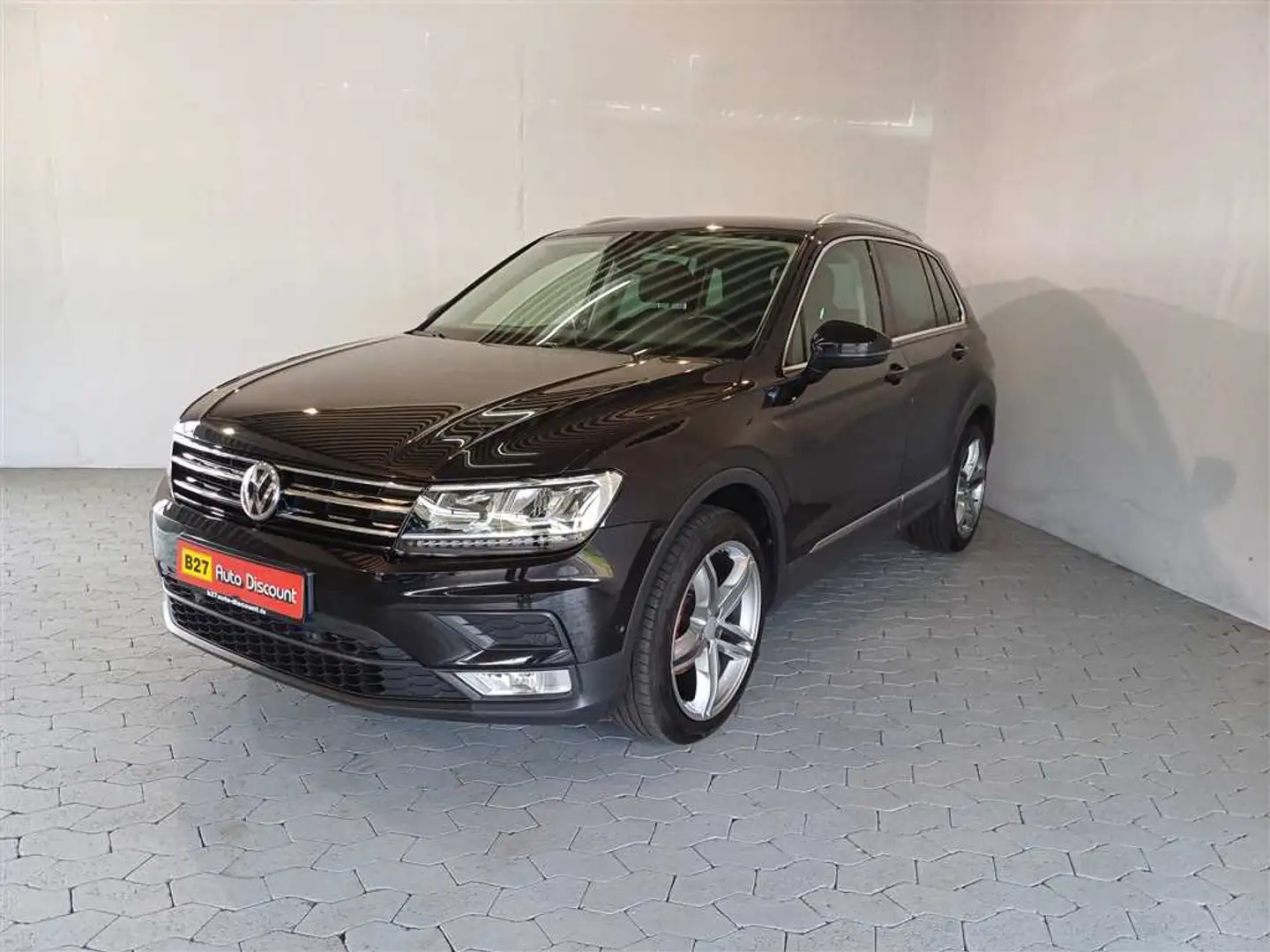 Volkswagen Tiguan 1.4 TSI Comfortline AHK+NAVI+SHZ Noir - 1