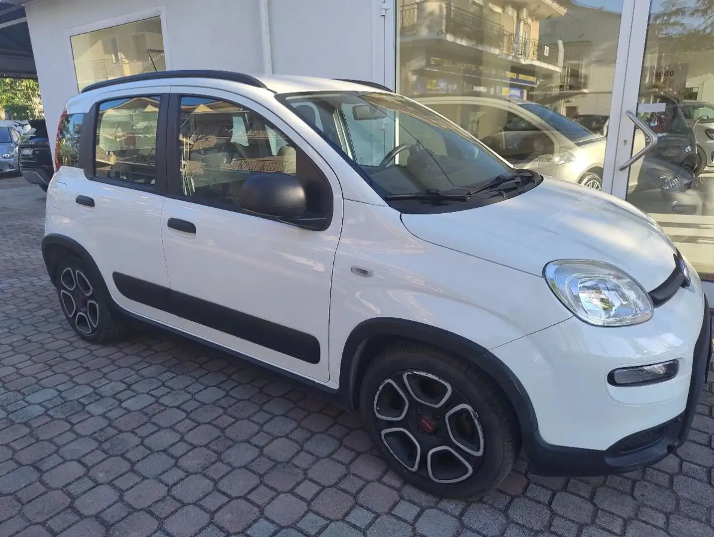 Fiat Panda 1.0 FireFly S&S Hybrid City Life Bianco - 1