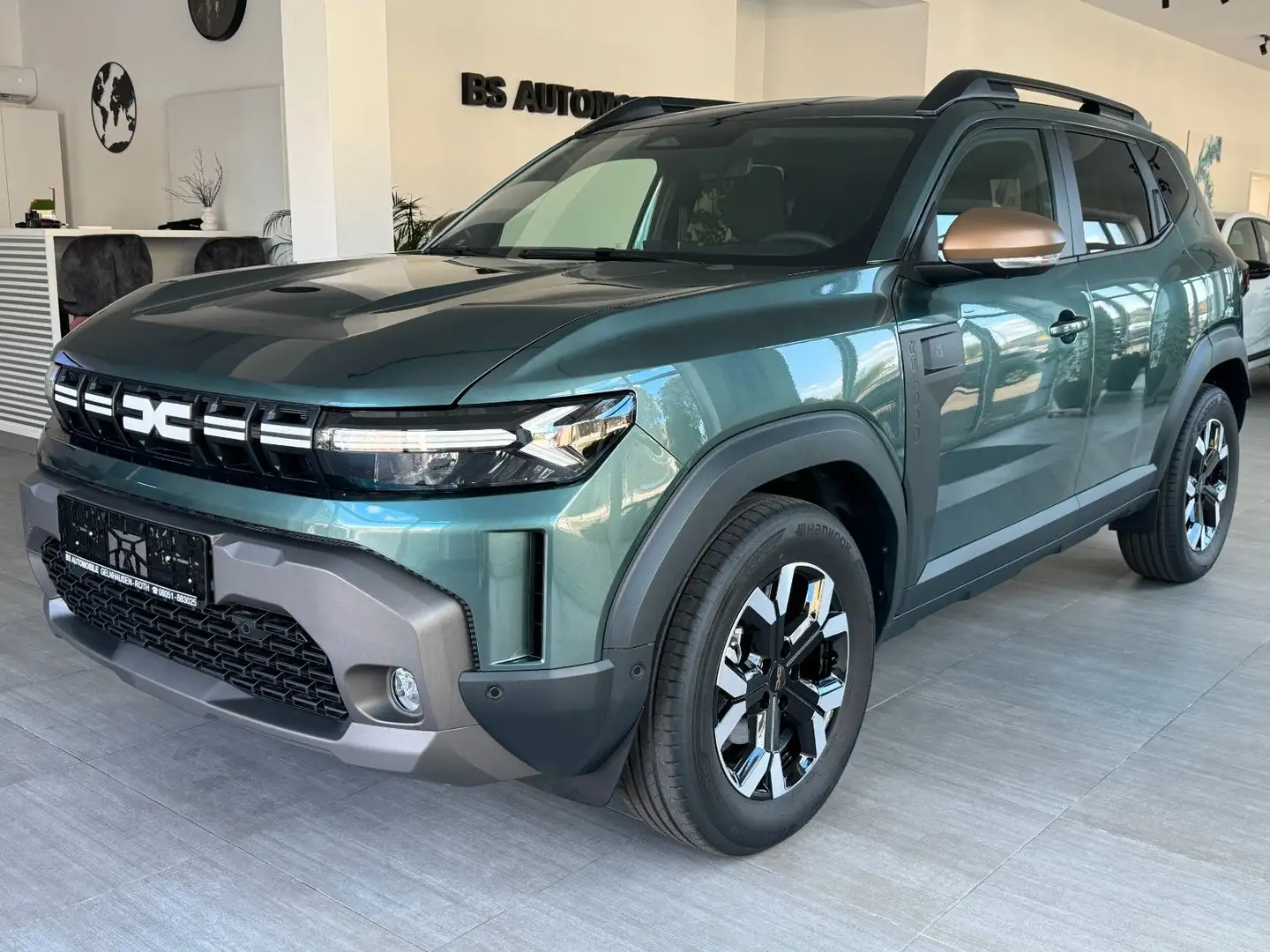 Dacia Duster HYBRID Extreme 140 Aut. Grün - 1