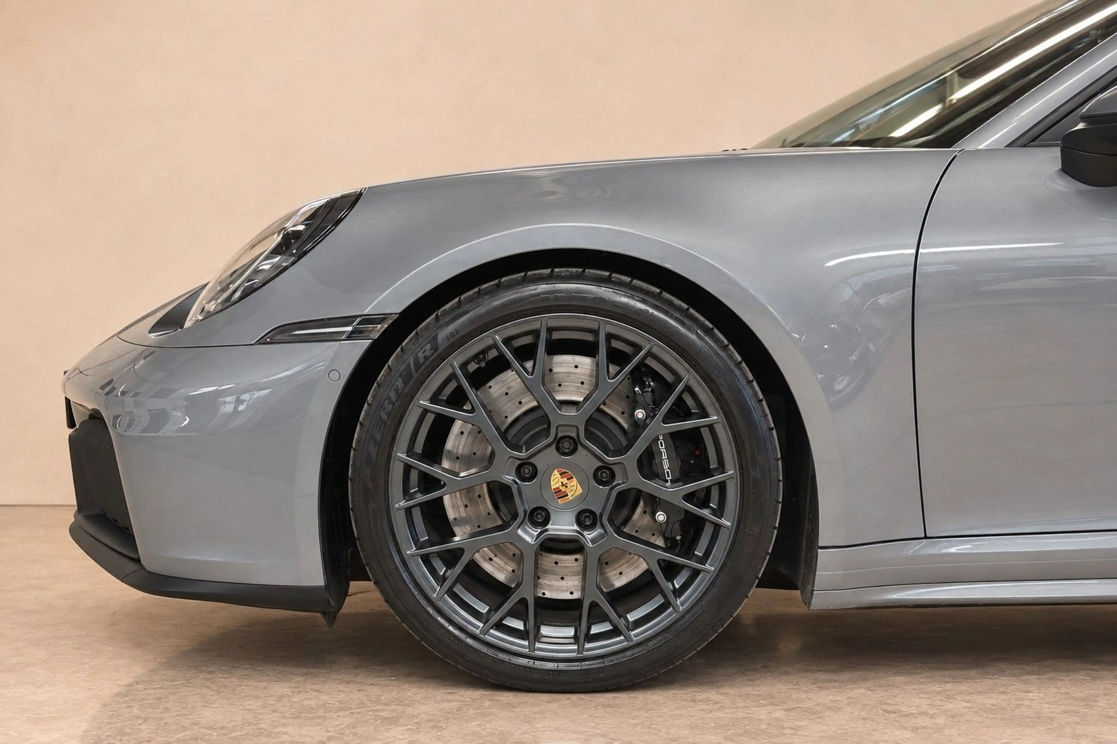 Porsche 992 911 992 Carrera GTS Cabrio Sport Design Chrono — photo 14