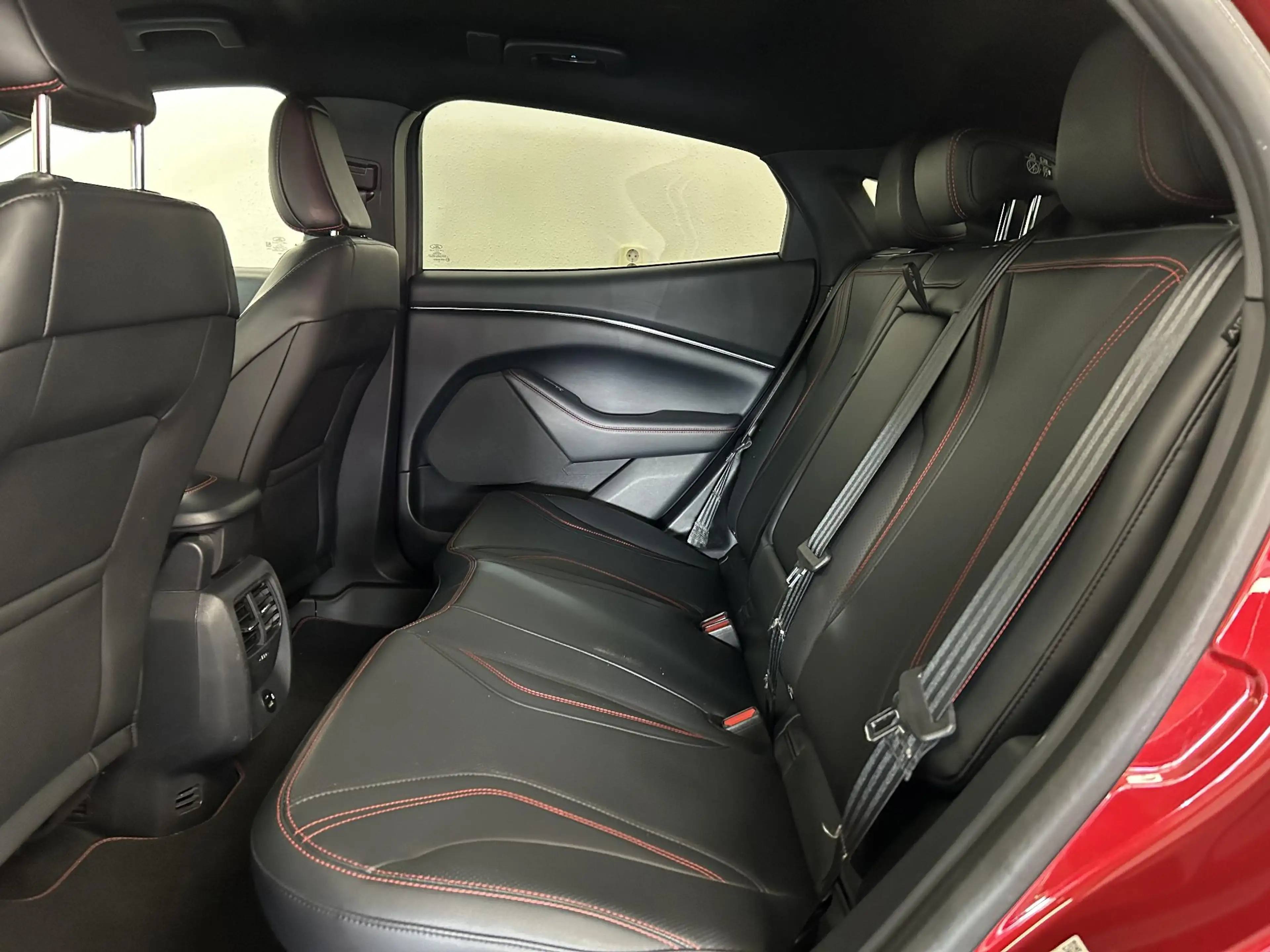 Ford Mustang Mach-E AWD 75 kWh | CAMERA | LED | LEDER | SOH 91% — photo 8